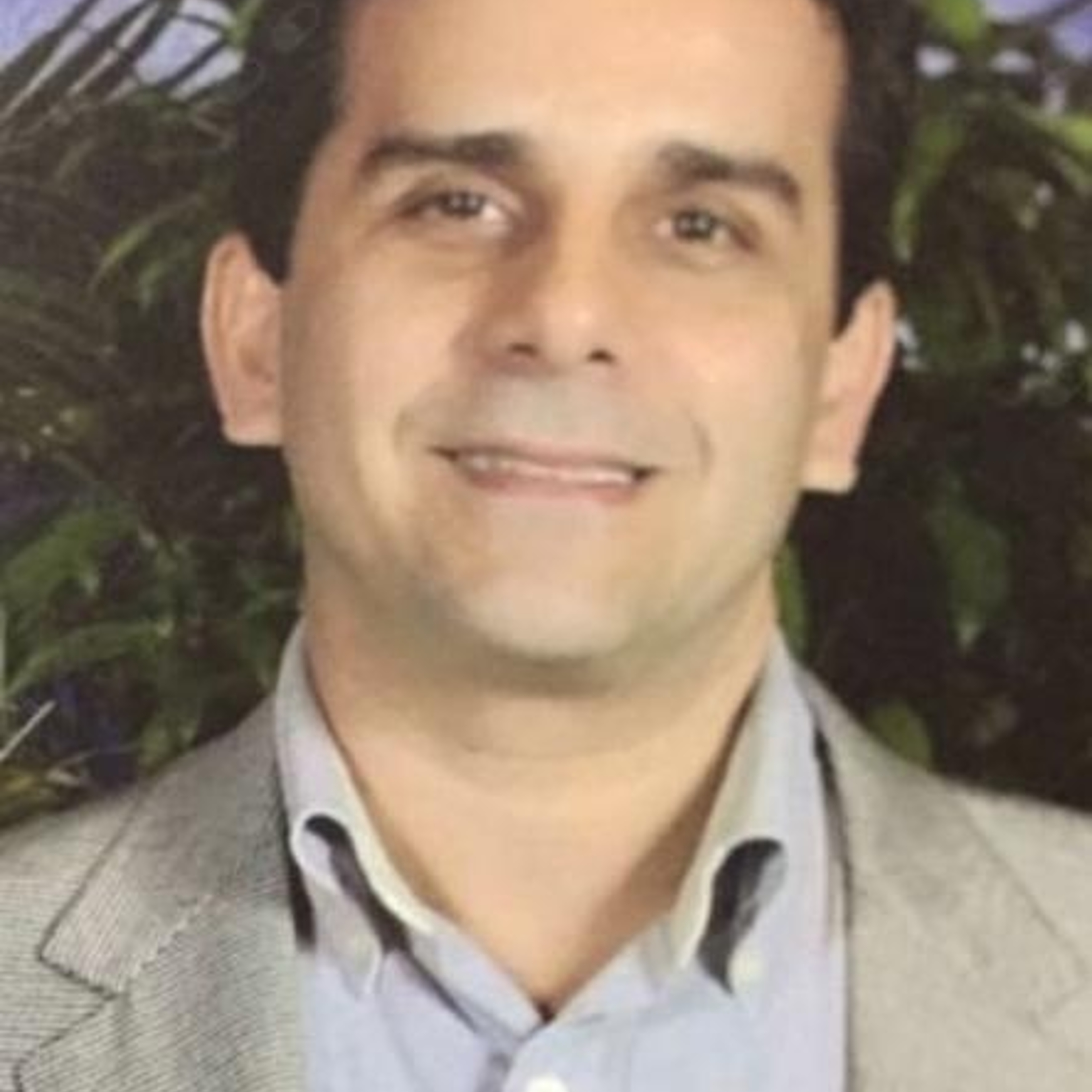 Dr. Paulo Machado