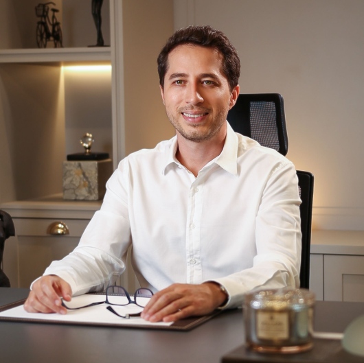 Dr. Bruno Henrique