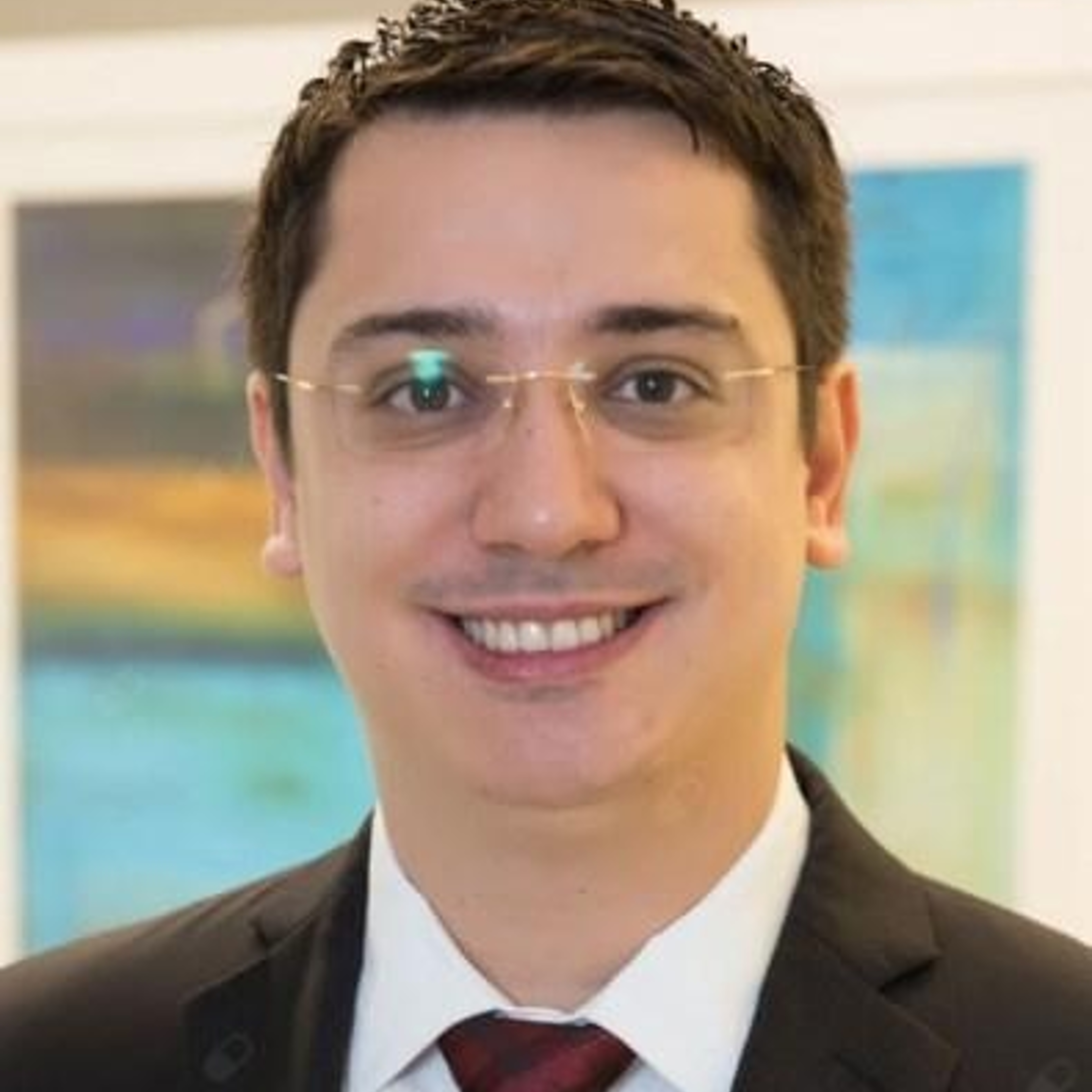 Dr. Fernando Bezerra