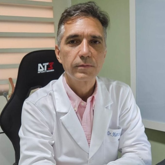 Dr. Márcio Augusto