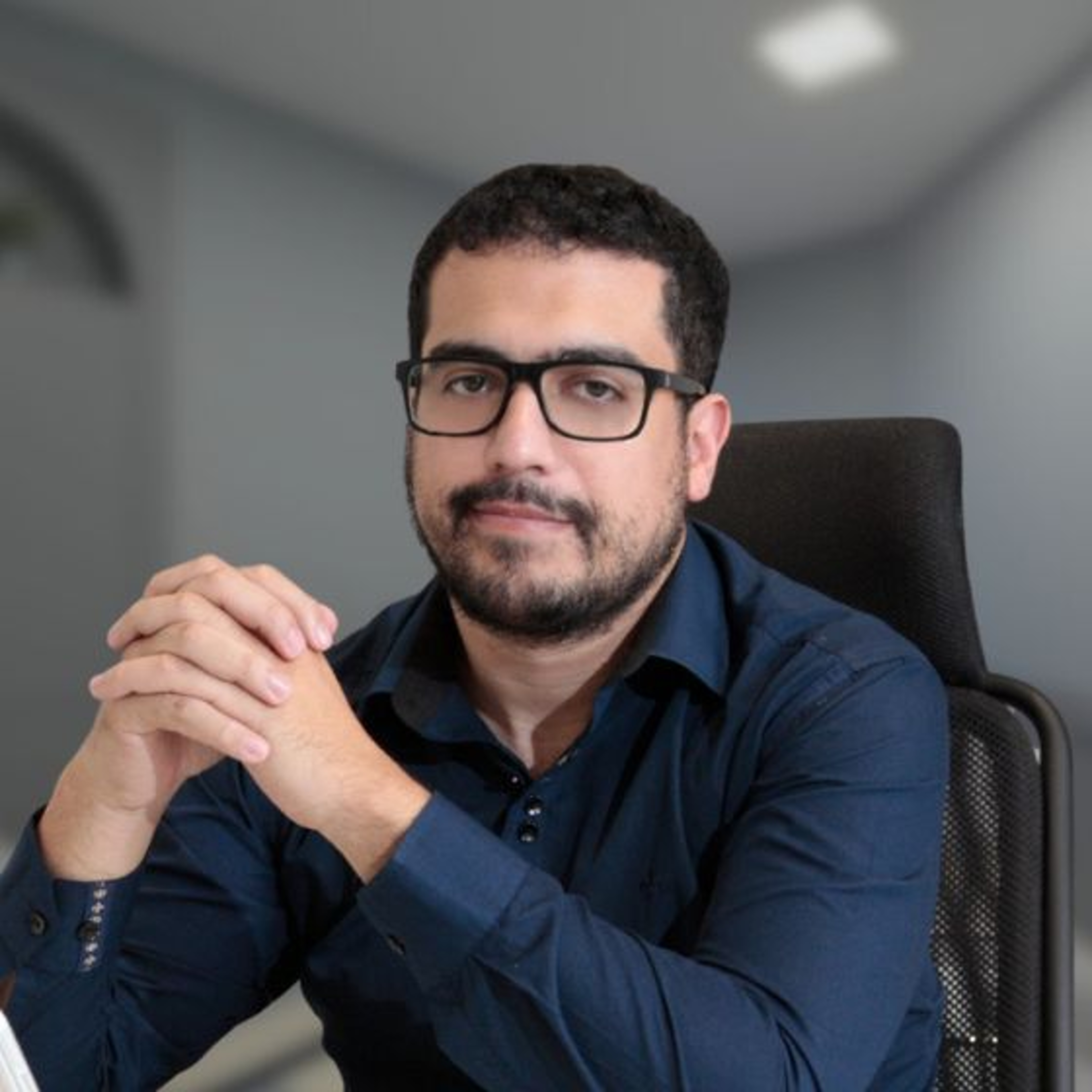 Dr. Denilson Luiz