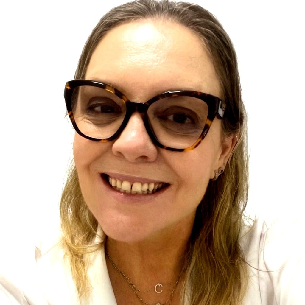 Dra. Carolina Costa