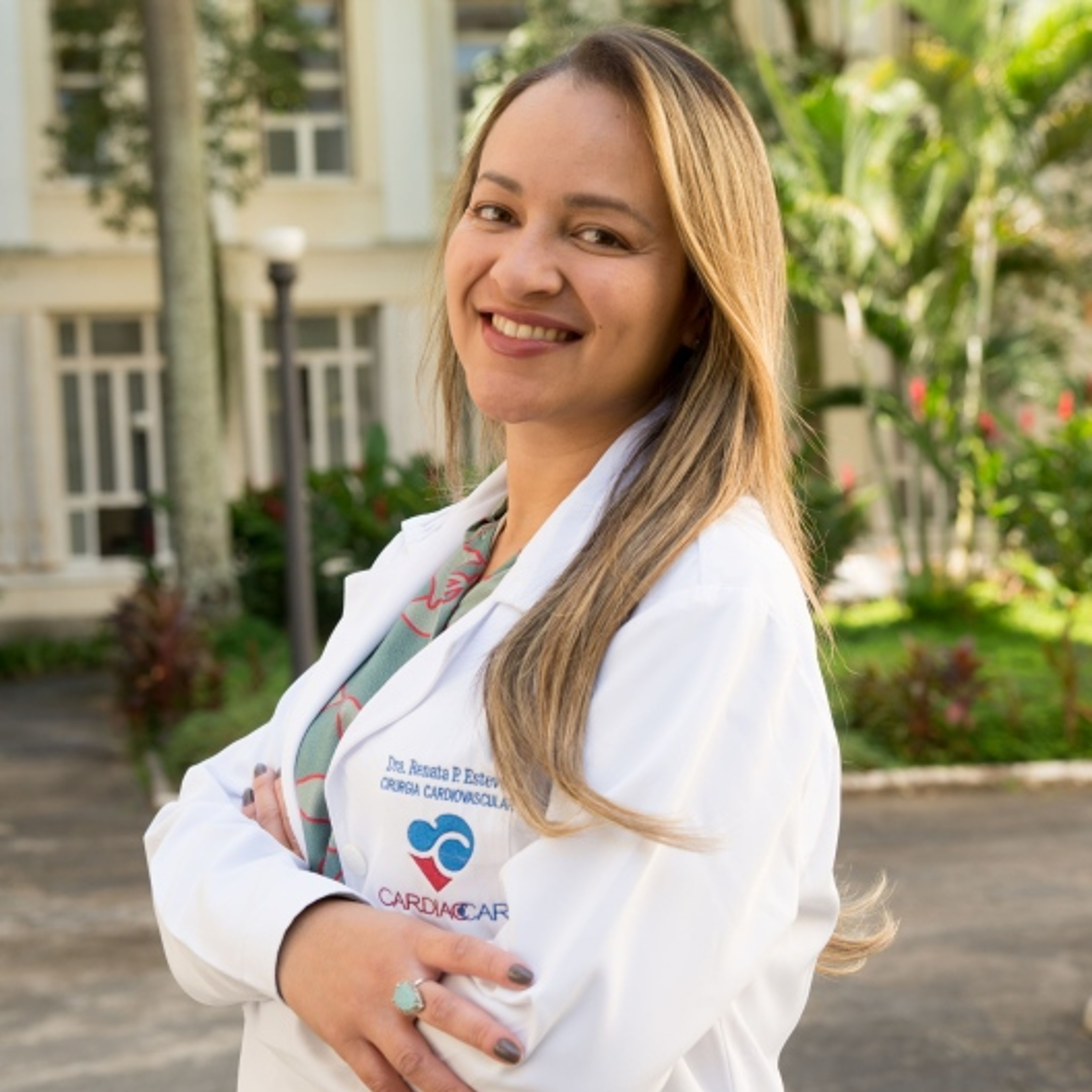 Dra. Renata Esteves