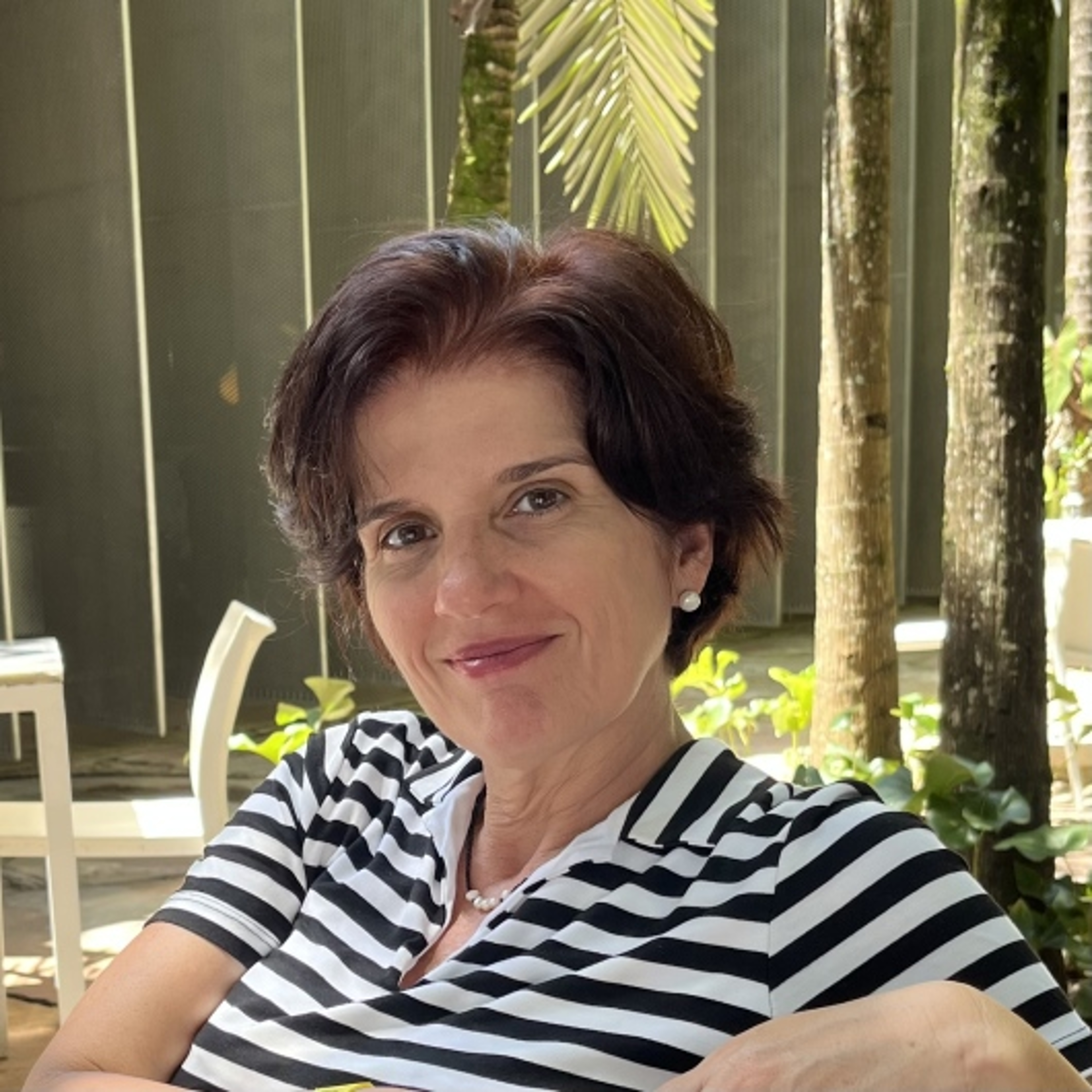 Dra. Cristiane Lamas