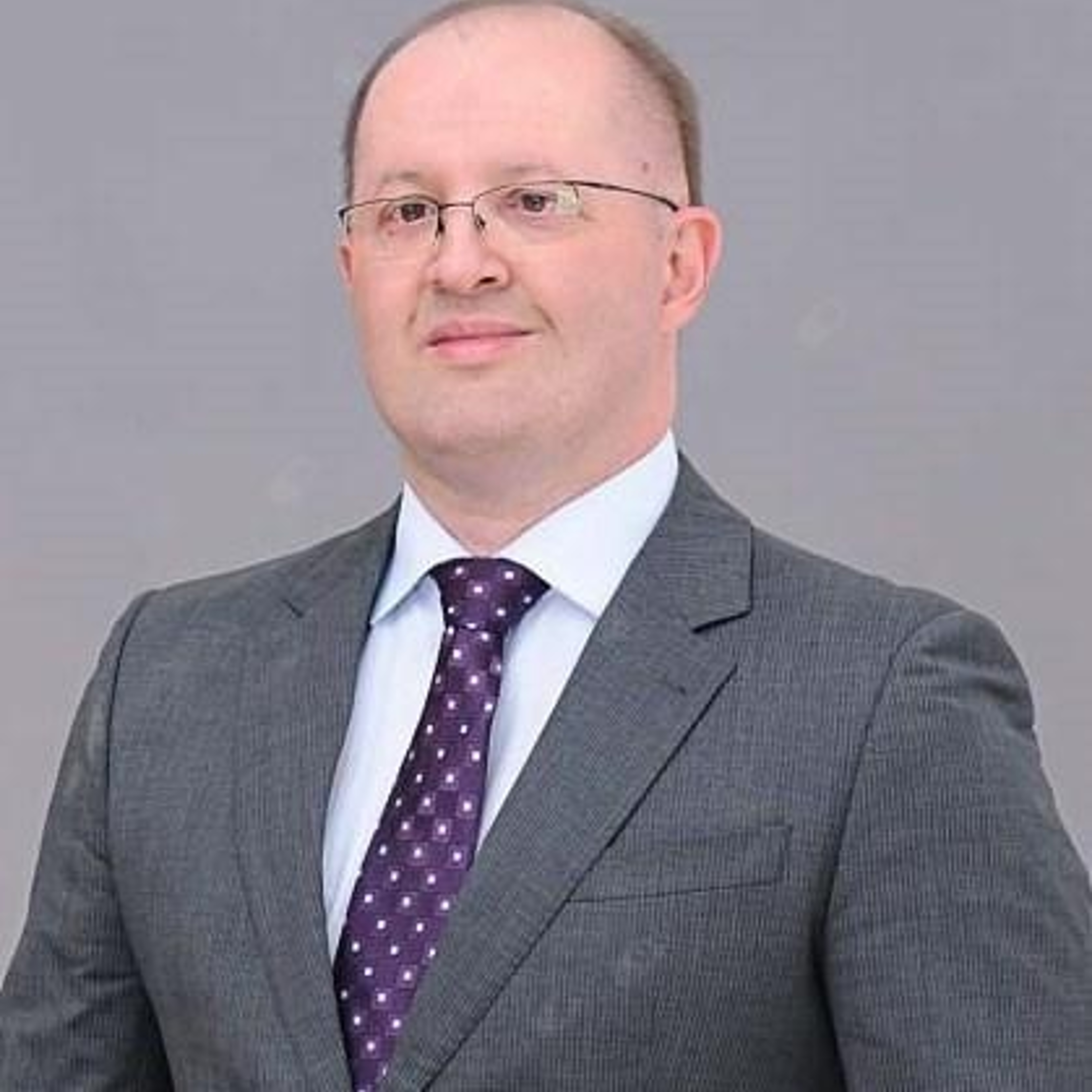 Dr. Oscar Ronald