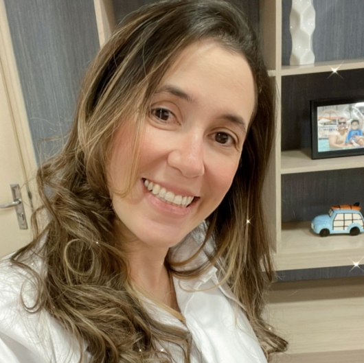 Dra. Maira Almeida