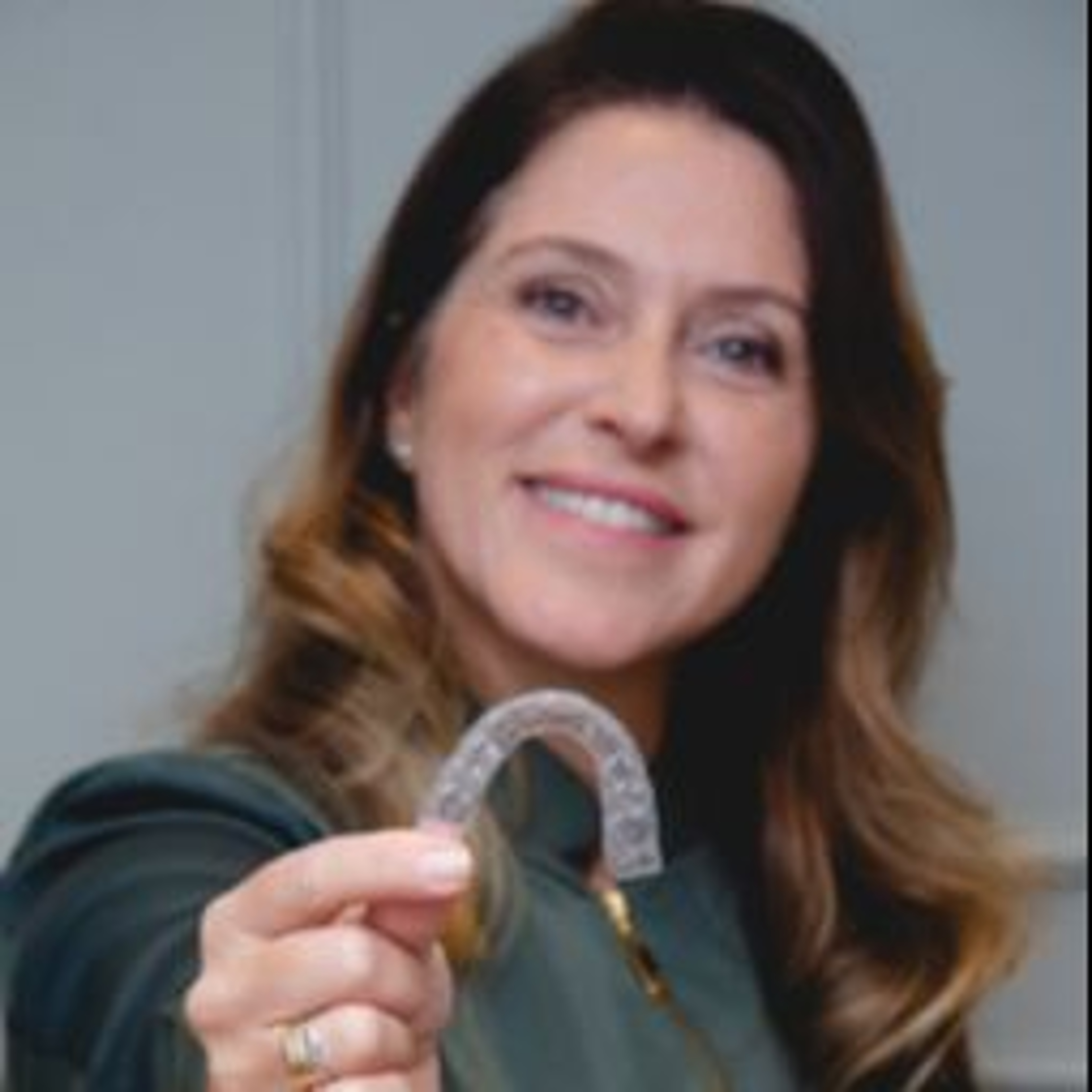 Dra. Cristiane Brown