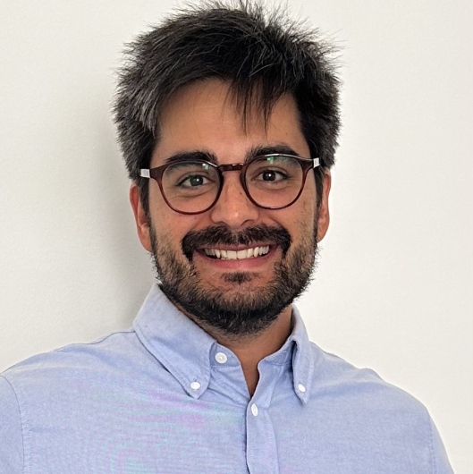 Dr. Eduardo Tiburcio