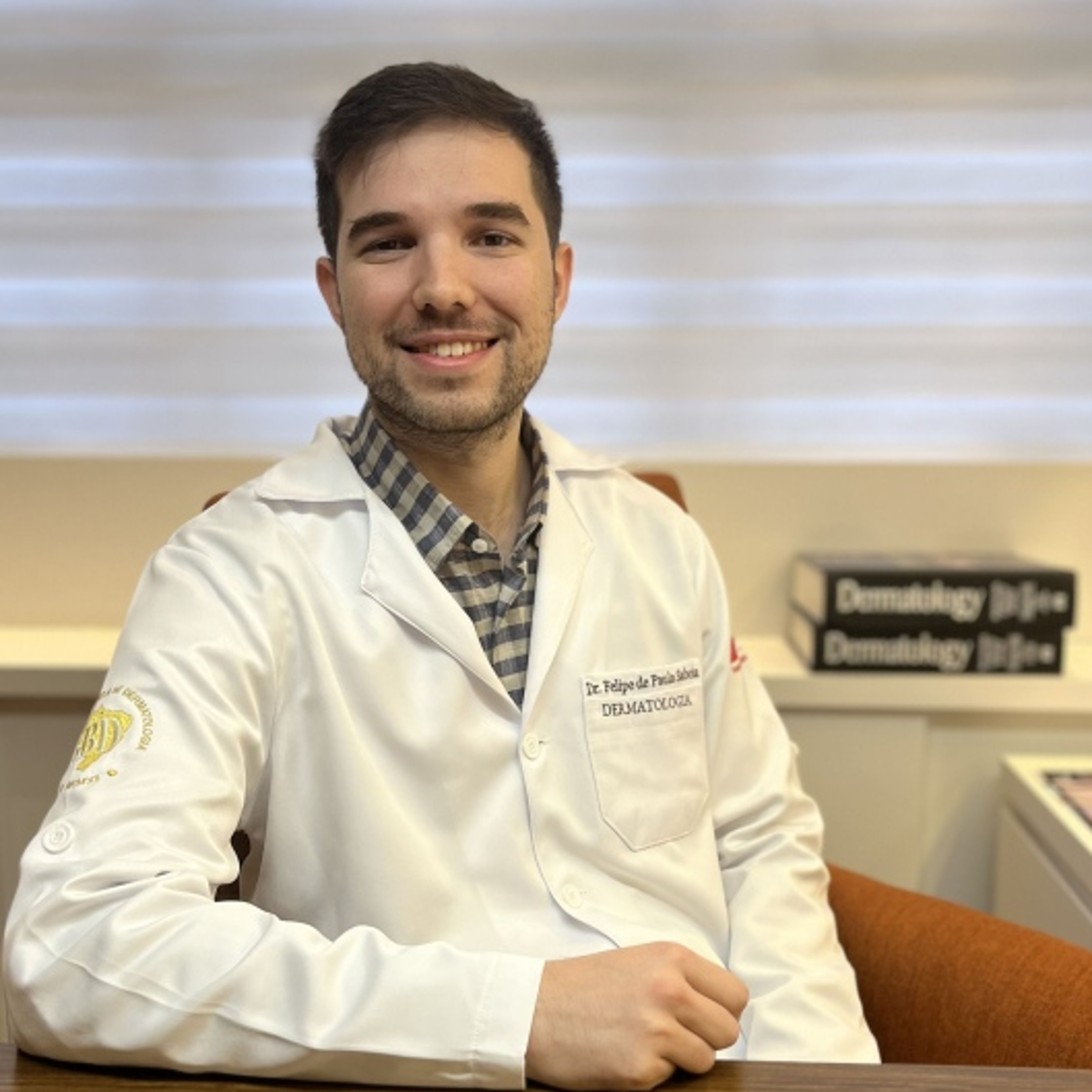 Dr. Felipe Paula