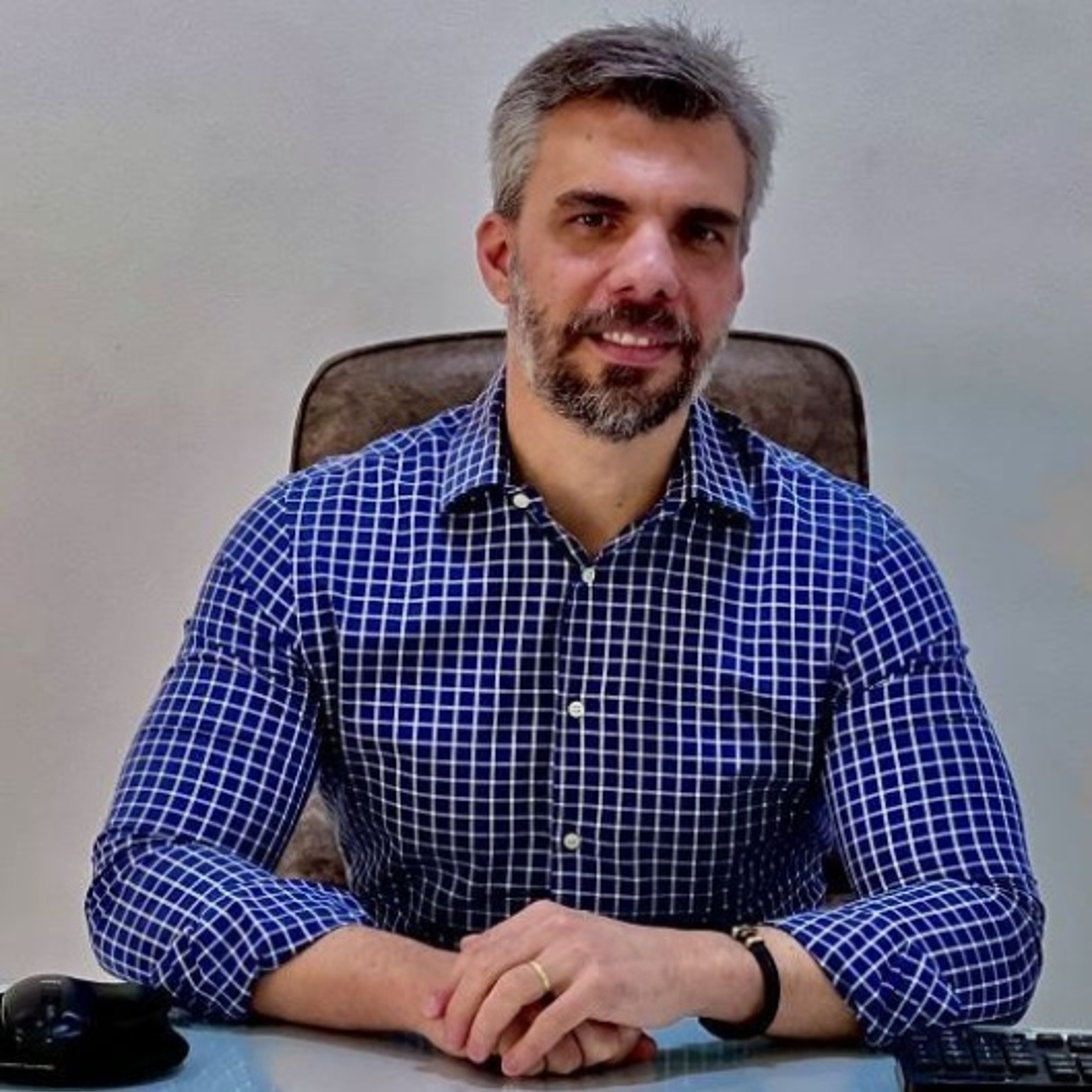 Foto de Dr. Florivaldo Leal