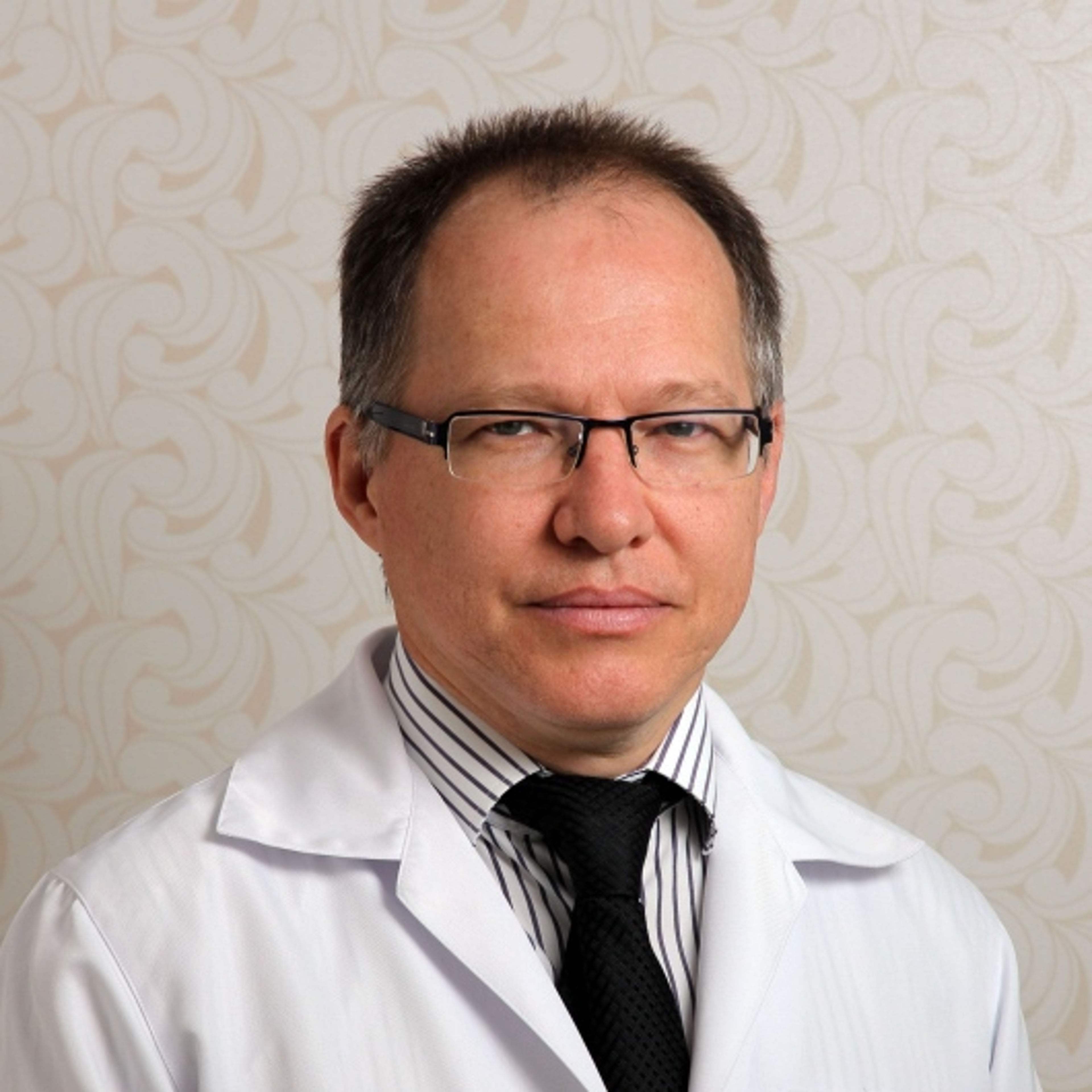 Dr. Murilo Valle