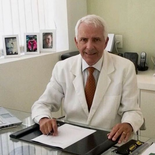 Dr. Paulo Mario