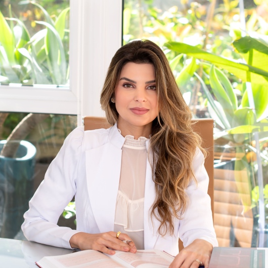 Dra. Ludmila Freitas