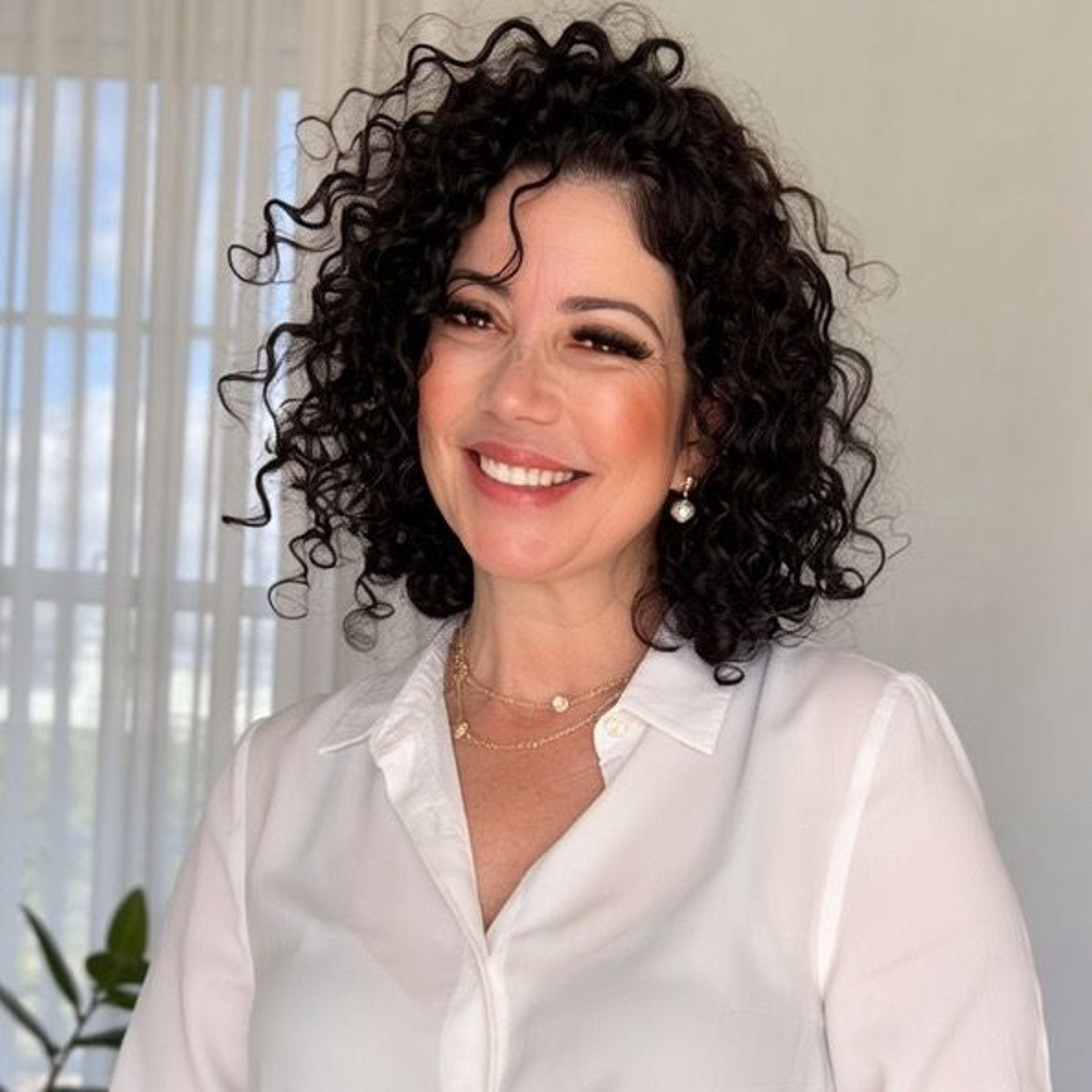 Dra. Mari Santana