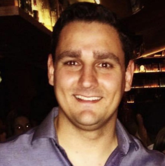 Dr. Arthur Martins
