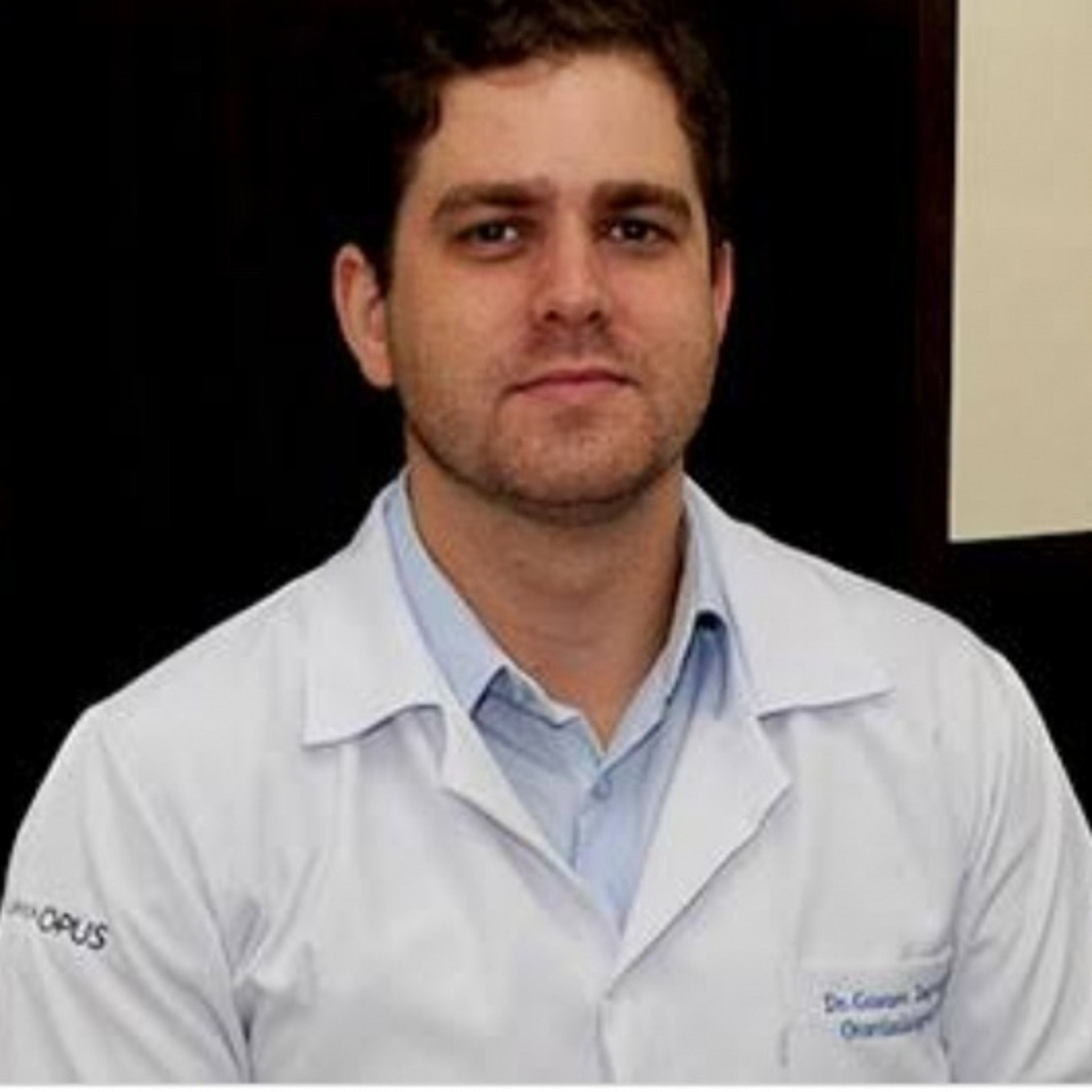 Dr. Gustavo Zangirolami