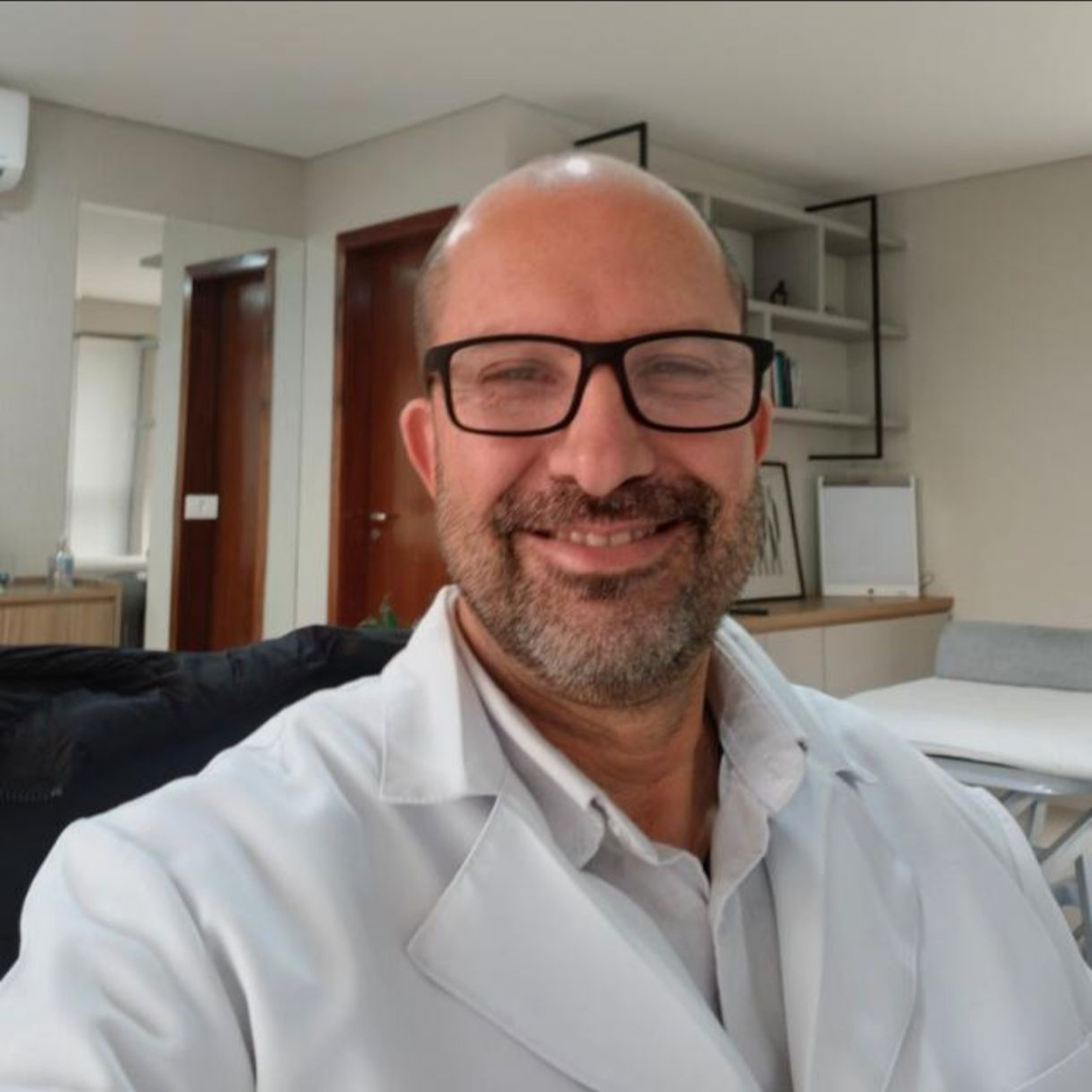 Dr. Marcelo Gonçalves