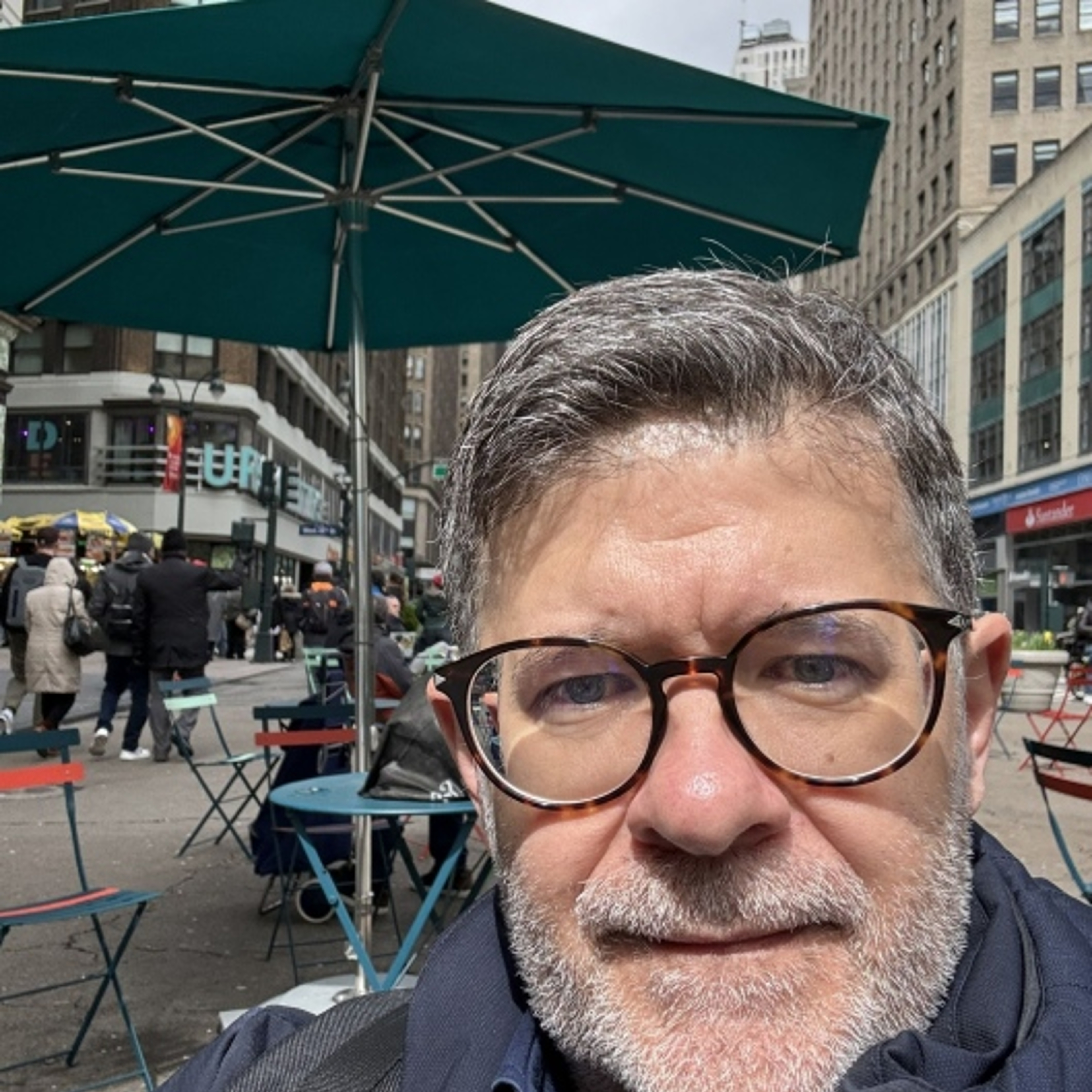 Dr. Claudio Augusto