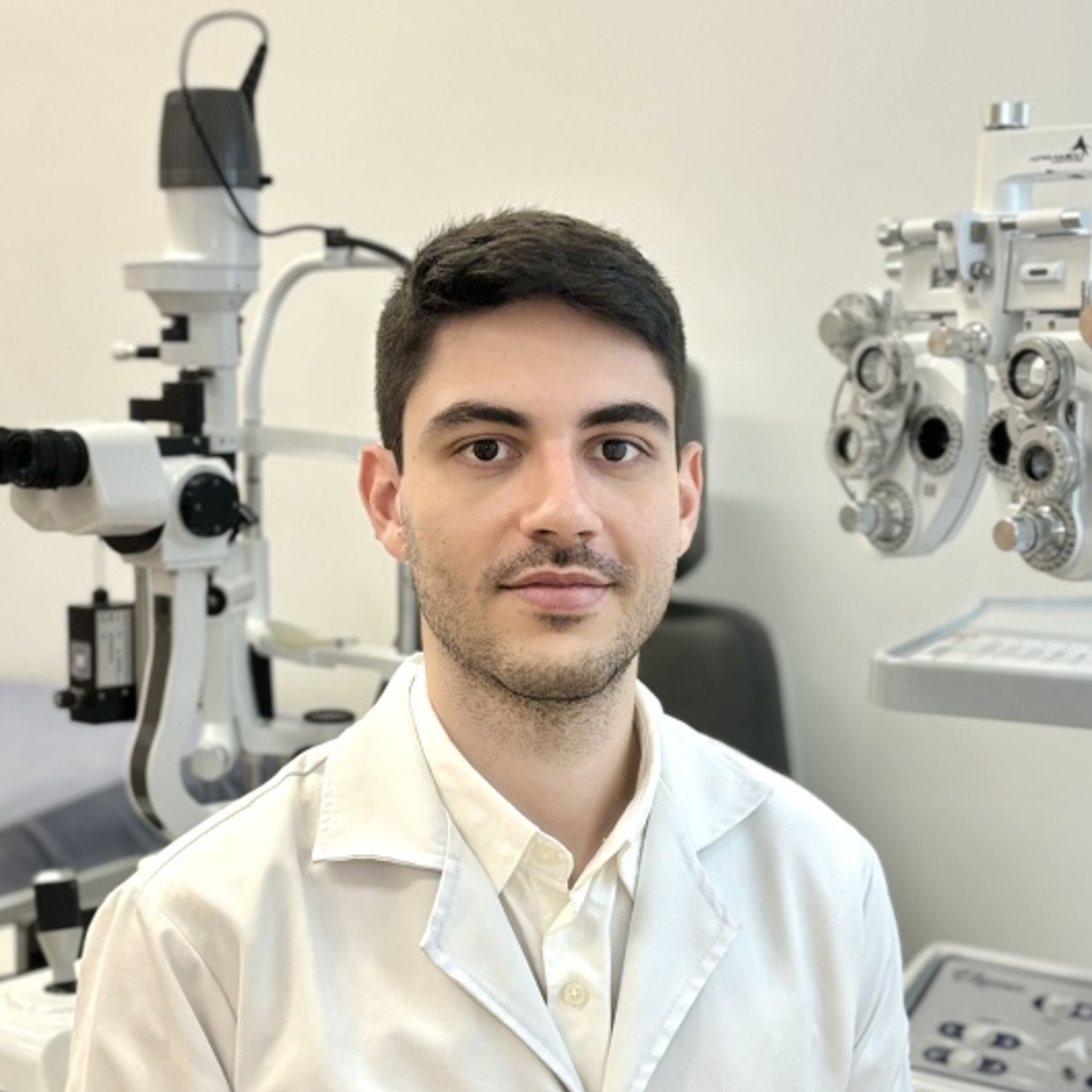 Dr. Rafael Schettino