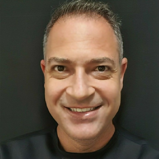 Dr. Paulo Topfer