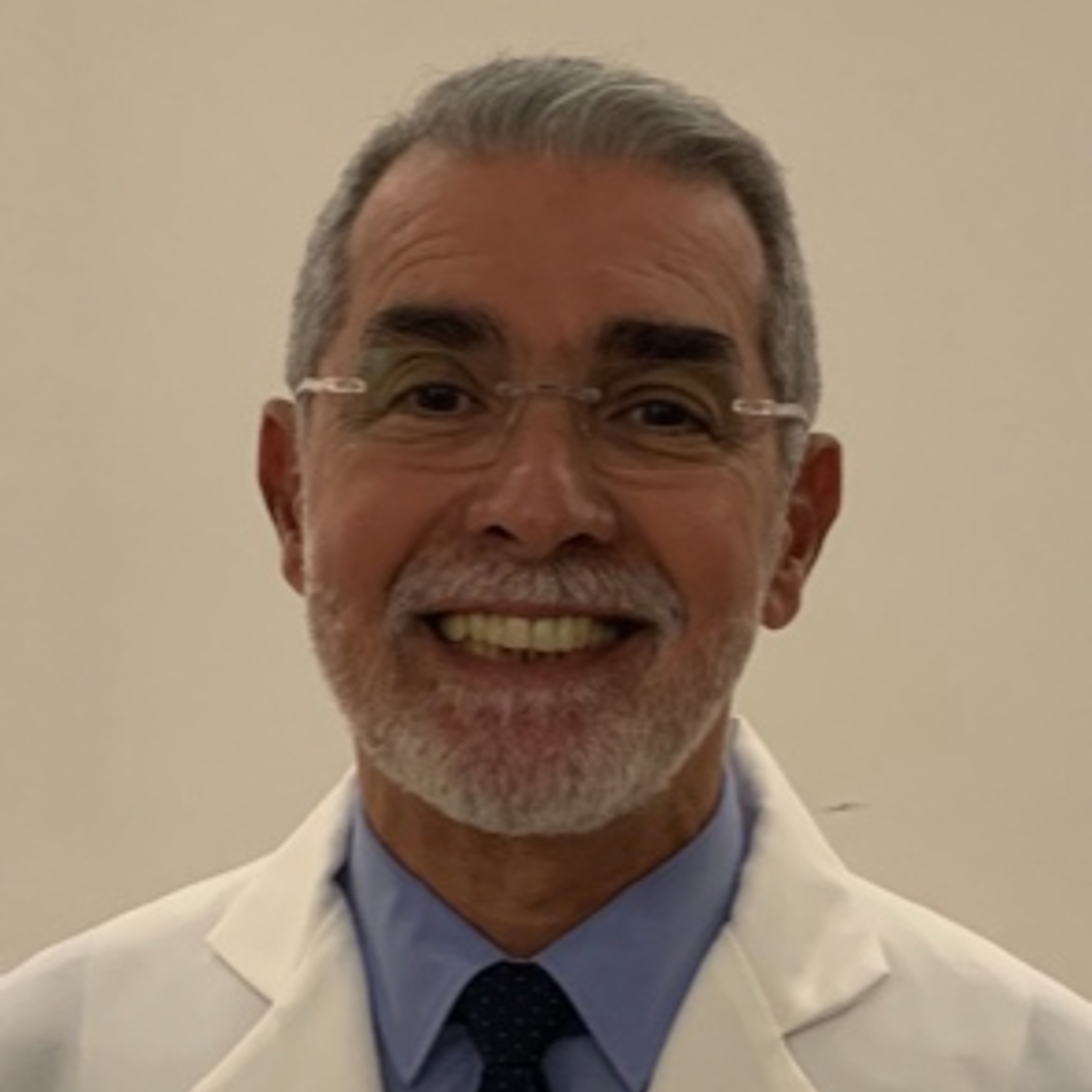 Dr. Sergio Ricardo