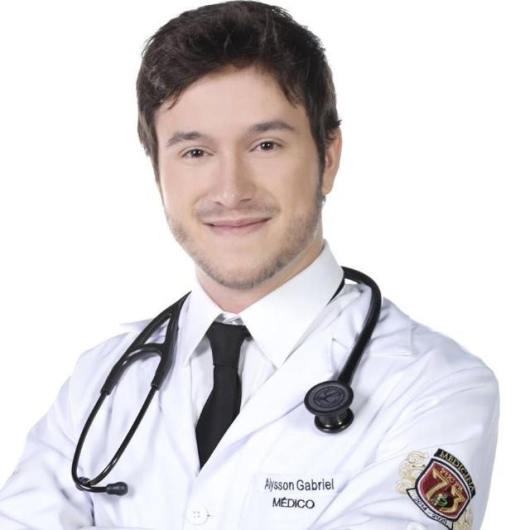 Dr. Alysson Gabriel