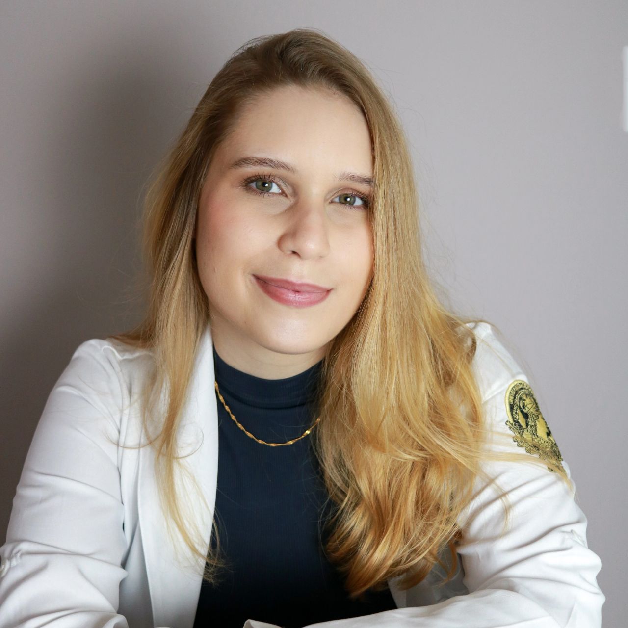 Dra. Bruna Loiola