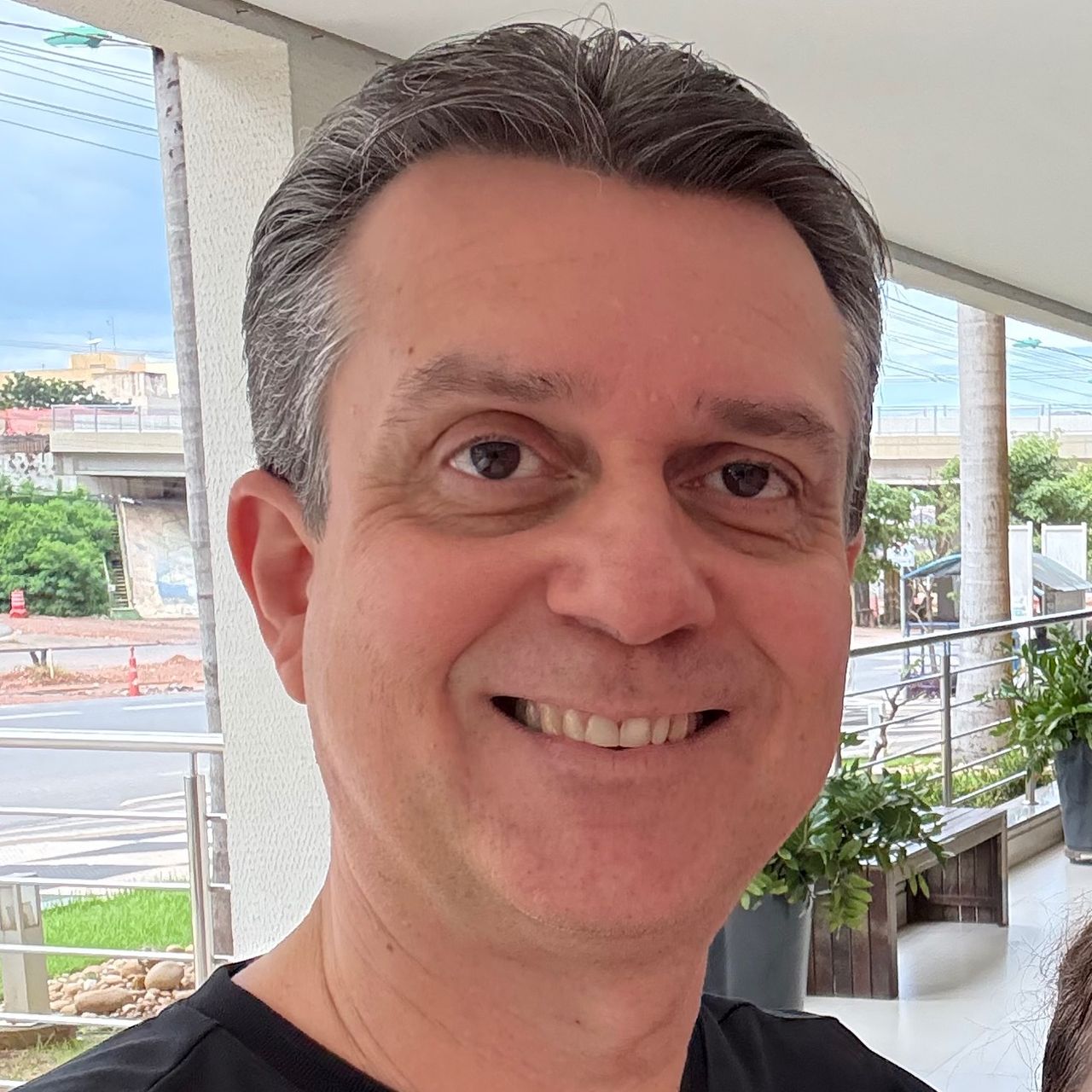 Dr. Ricardo Maciel