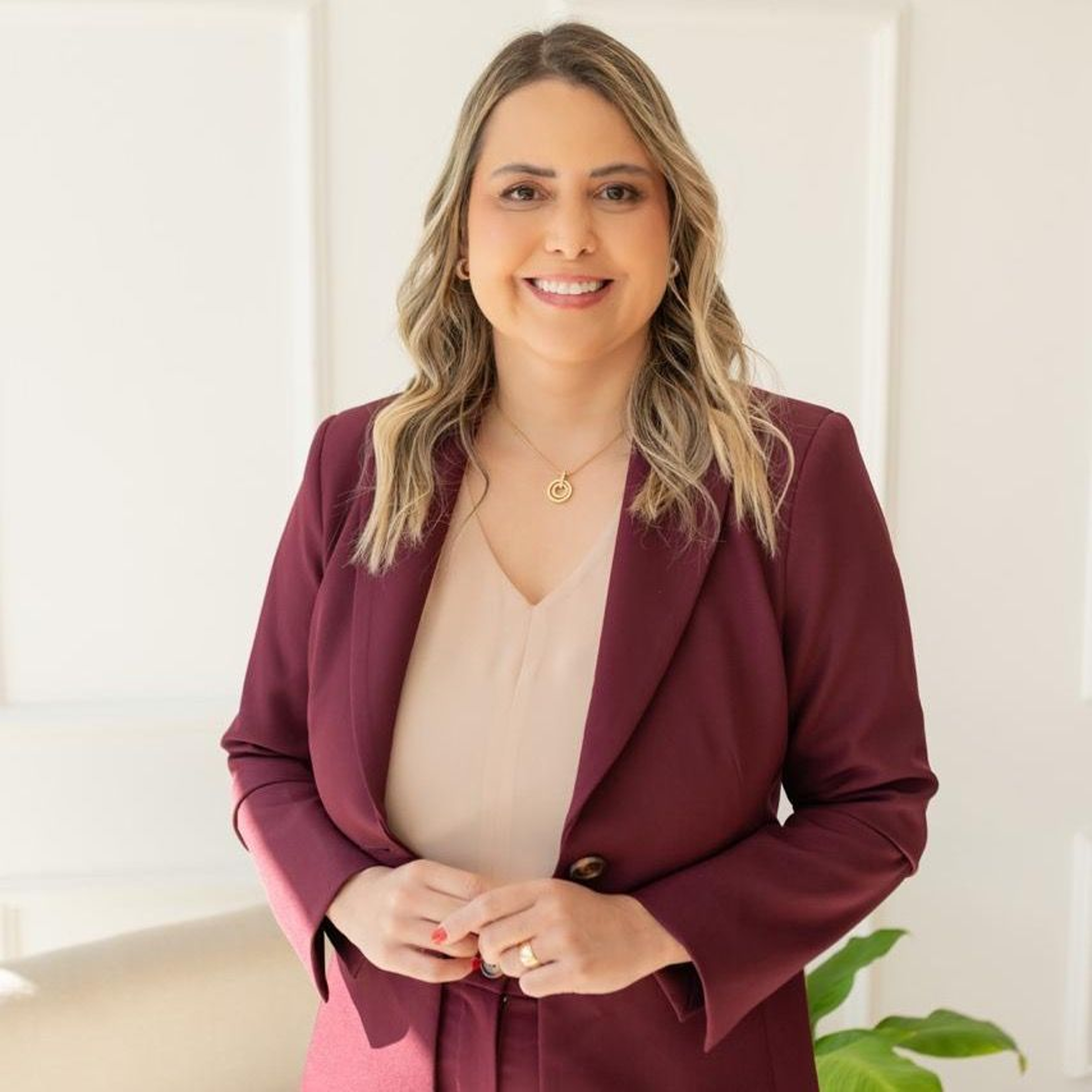 Dra. Flávia Lutz
