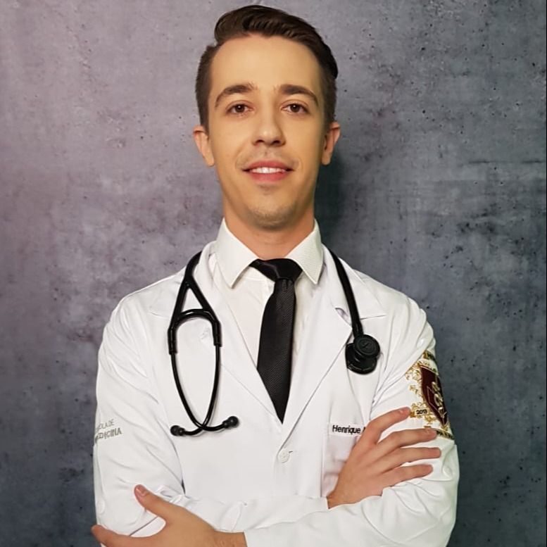 Dr. Henrique Mostiack