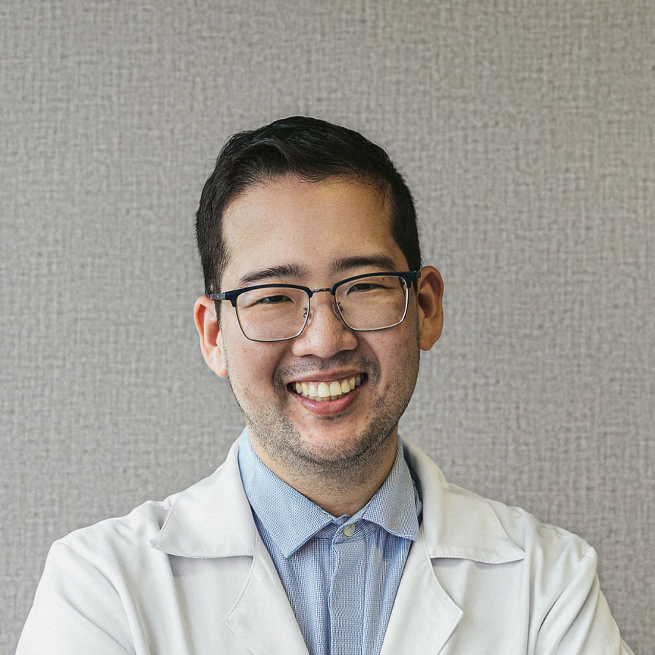 Dr. Hugo Akio