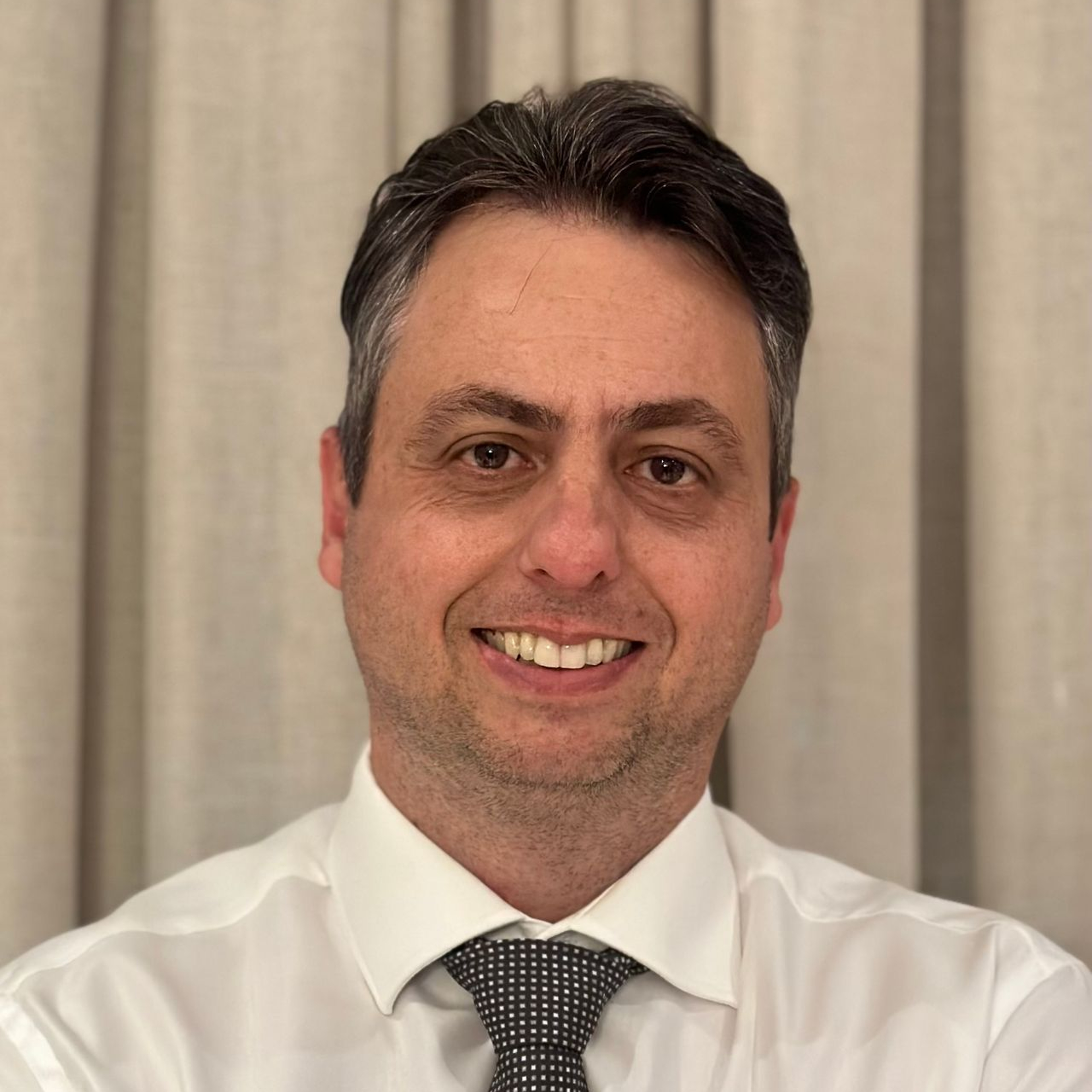 Dr. Francisco Eduardo