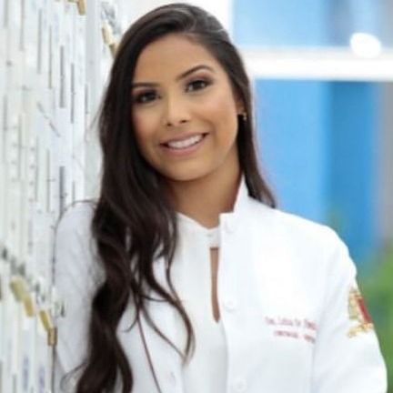 Dra. Leticia Almeida