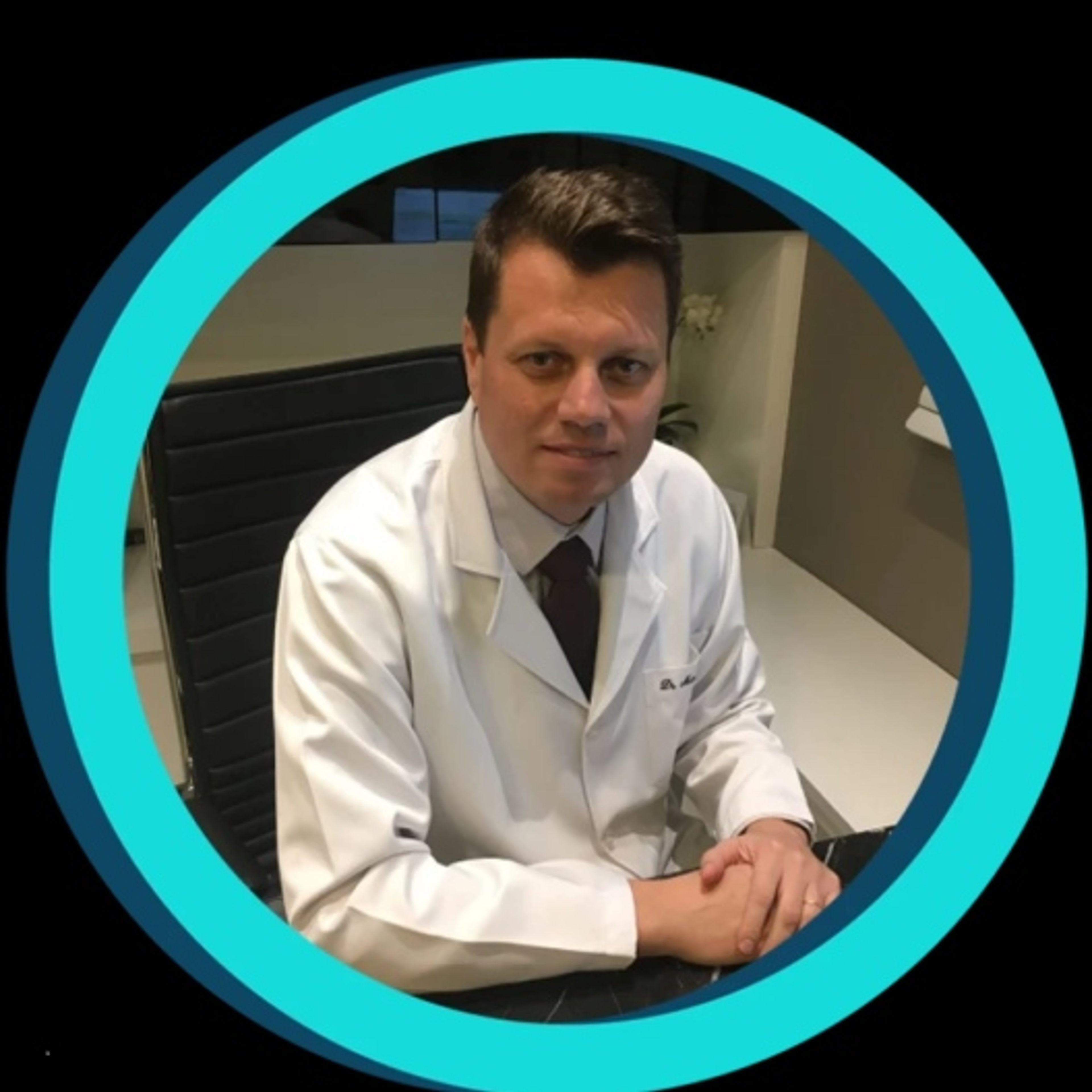 Dr. Marcelo Oliveira