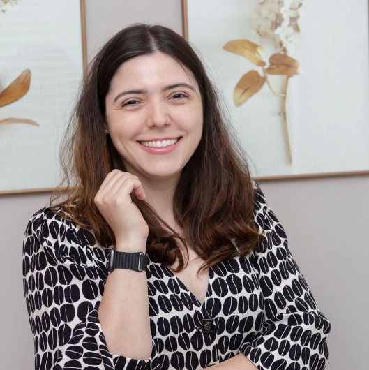 Dra. Tamiris Silva