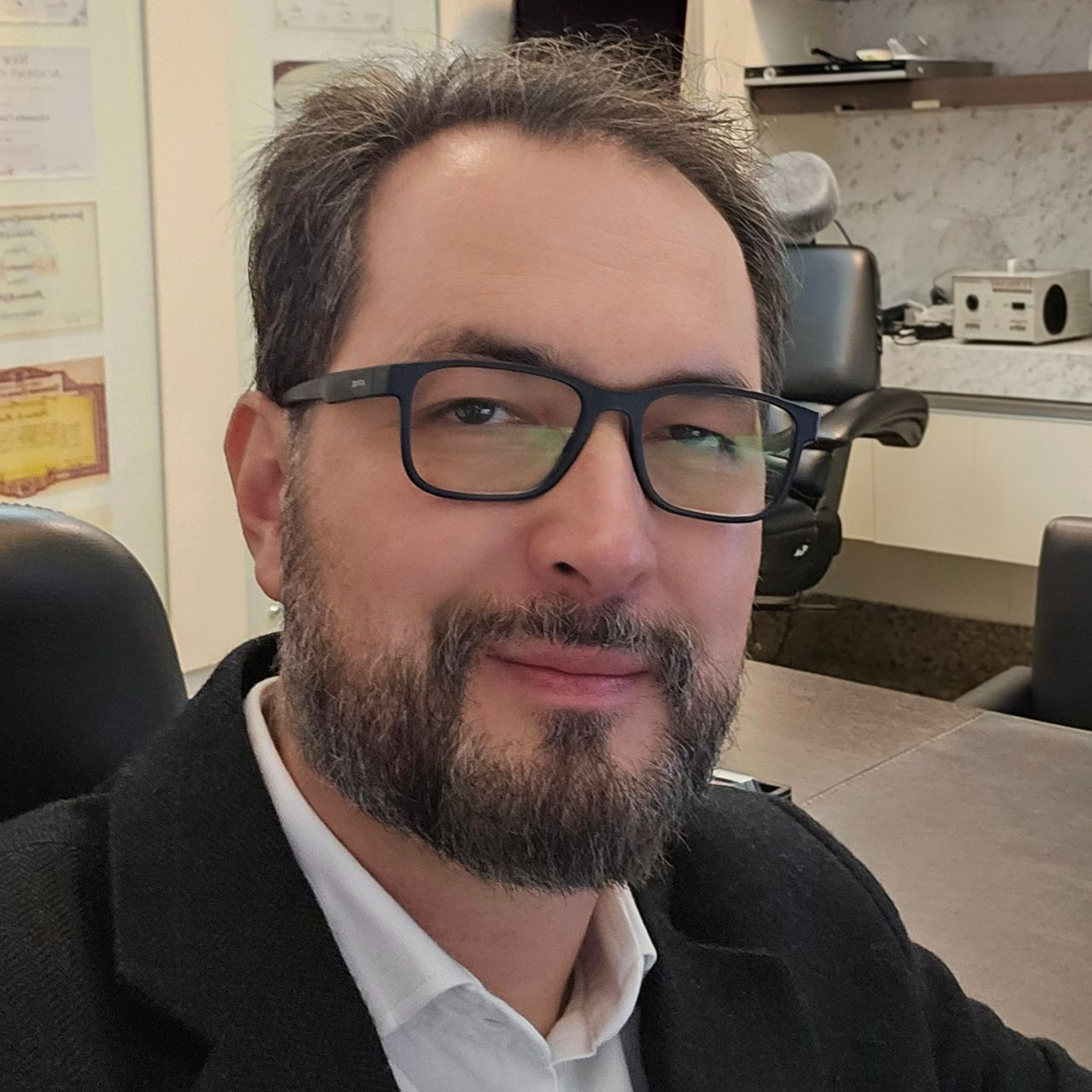 Dr. Alessandro Cury