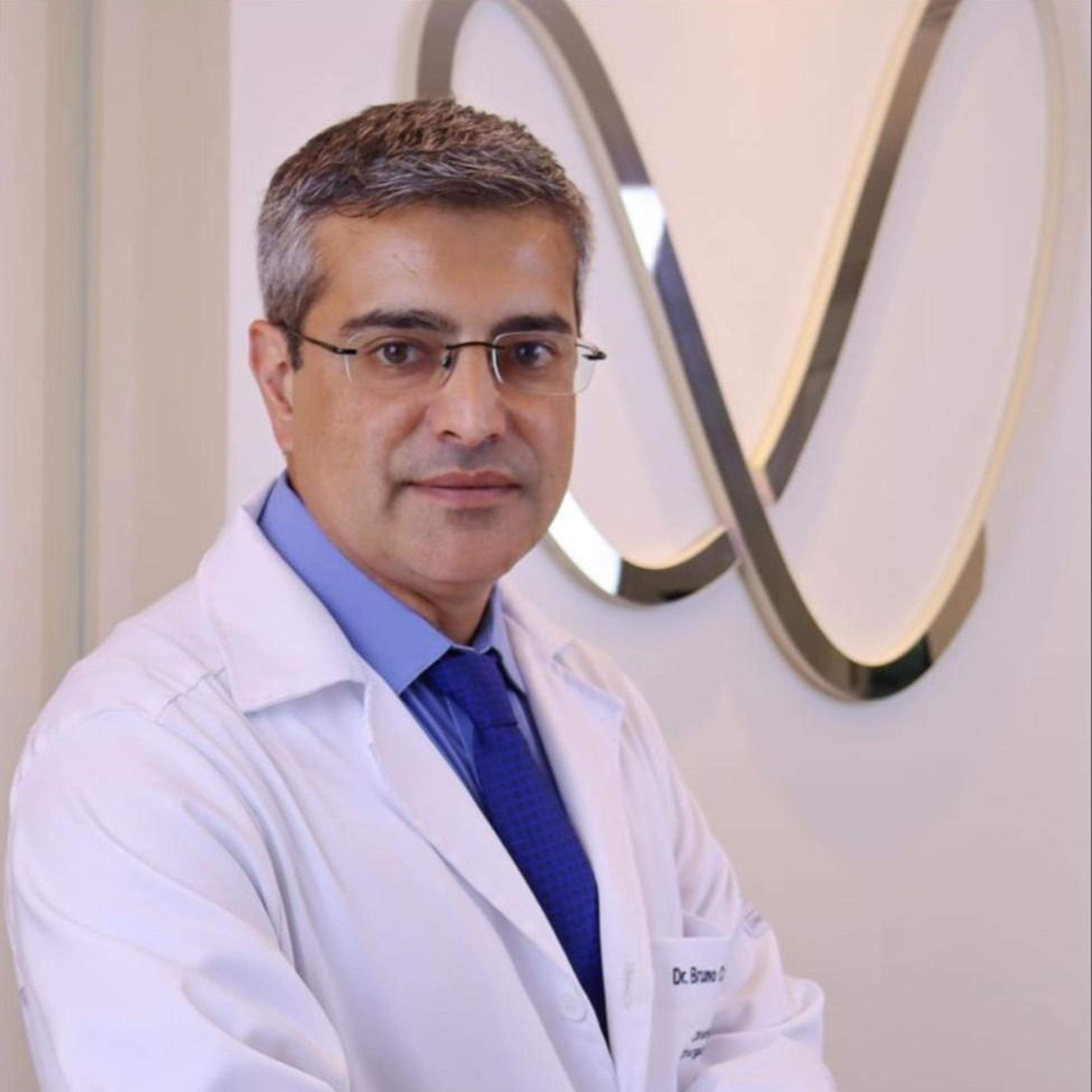 Dr. Bruno Campos