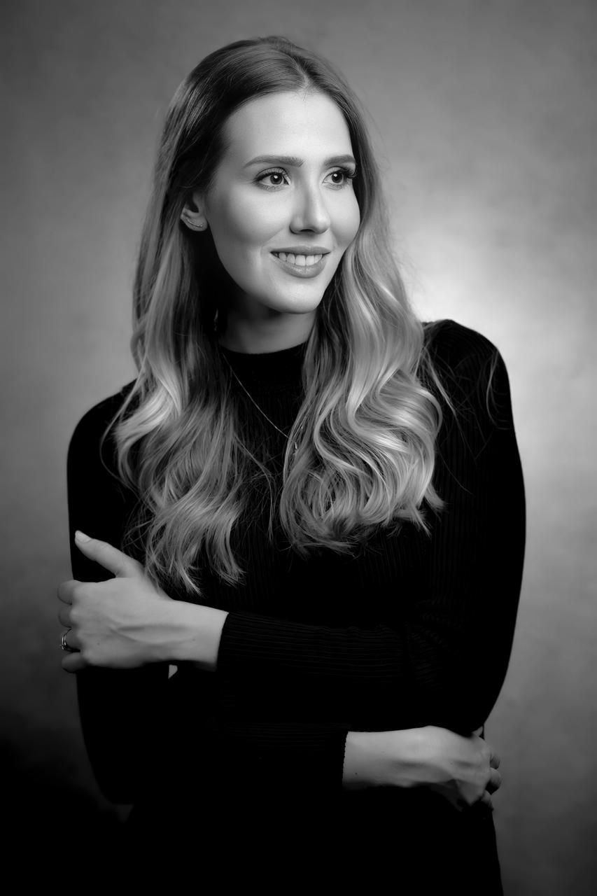 Dra. Laura Zalis