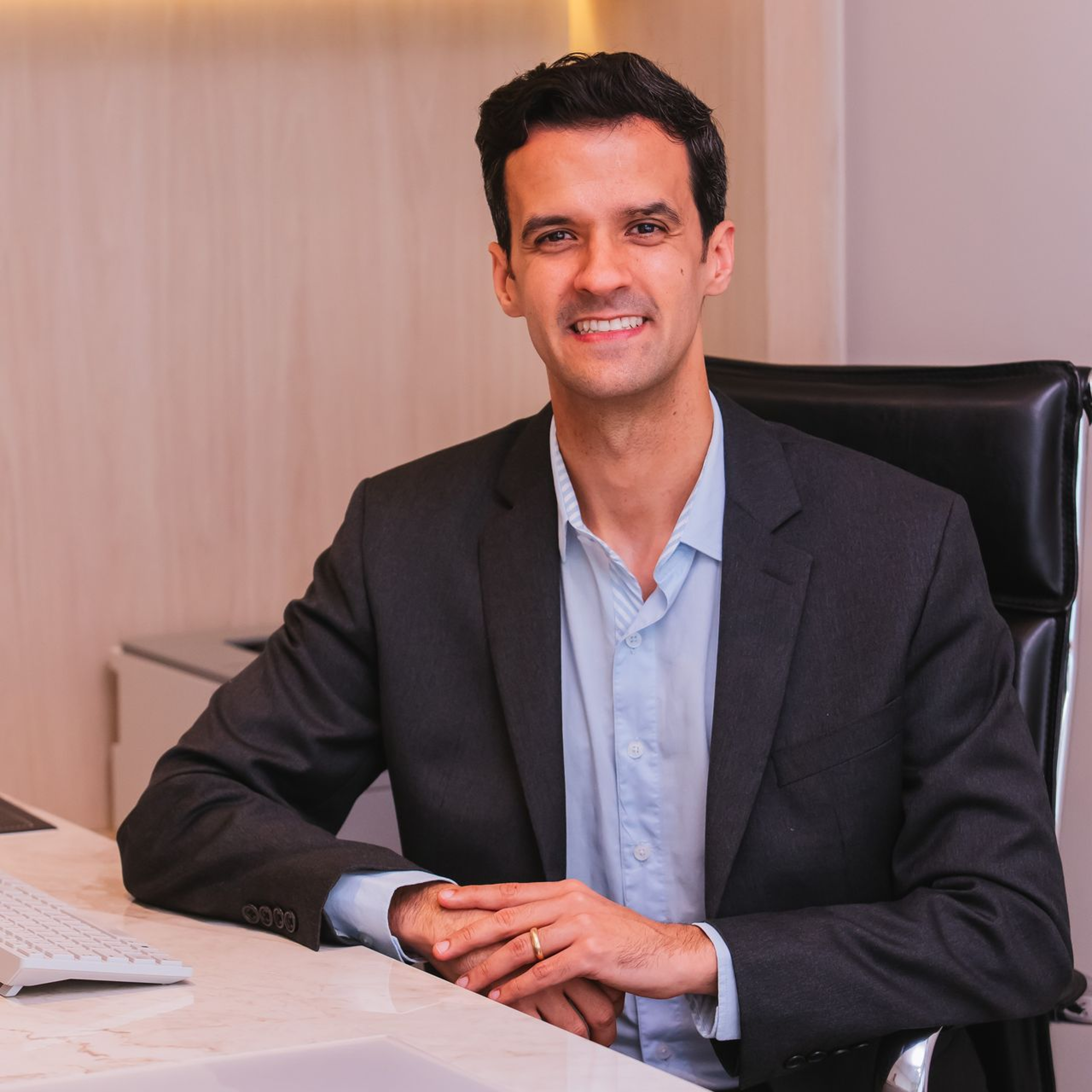 Dr. Marcelo Loyola