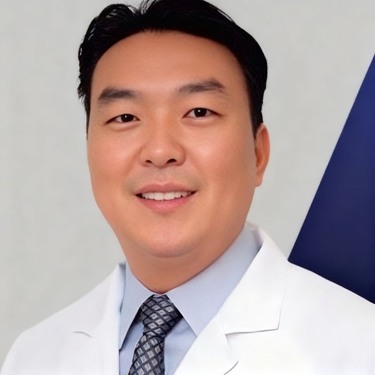 Dr. Ricardo Issaka