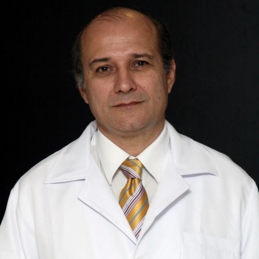 Dr. Gustavo Gomes