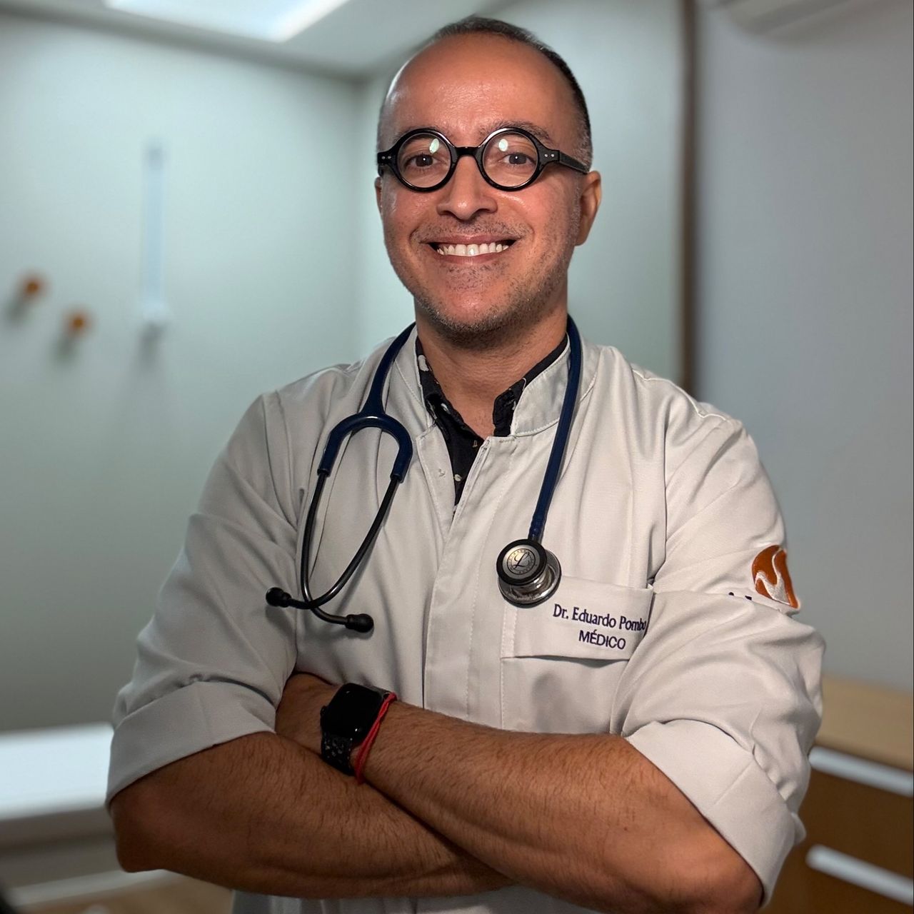 Dr. Eduardo Pombo