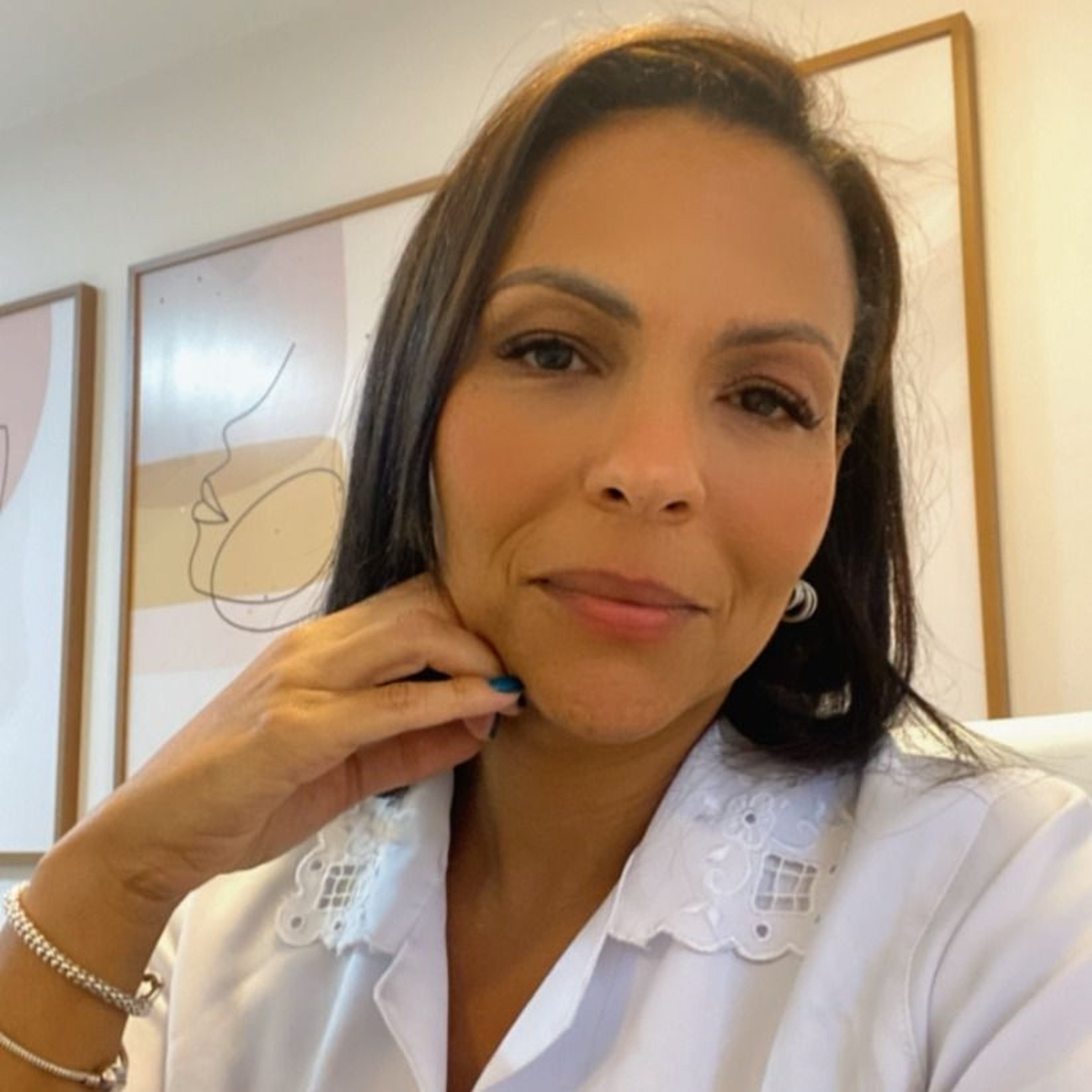 Foto de Dra. Luciana Lorena
