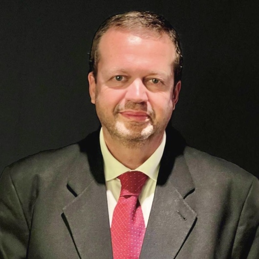 Dr. Andre Lopes