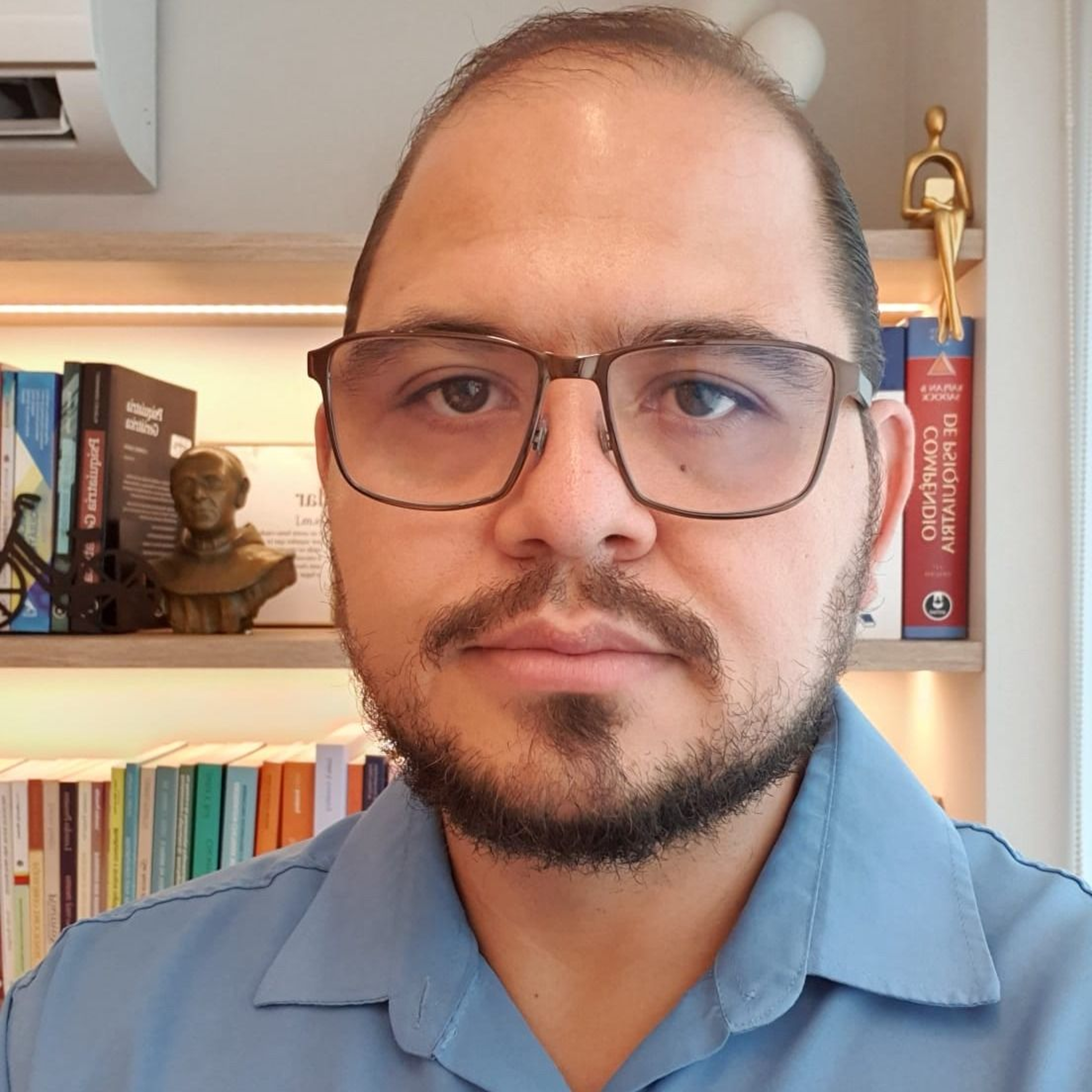 Dr. Diego Bastos