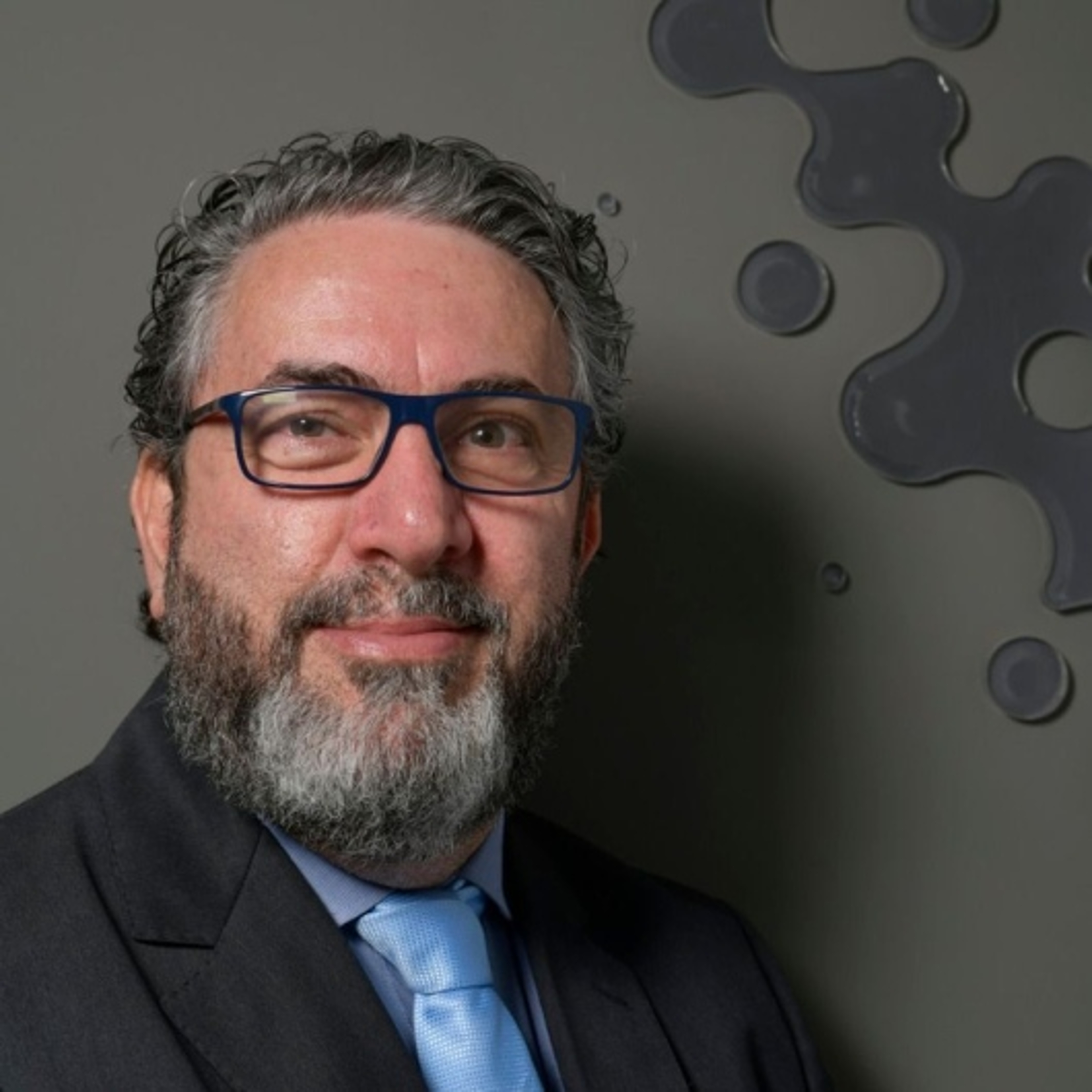 Dr. Salmo Raskin