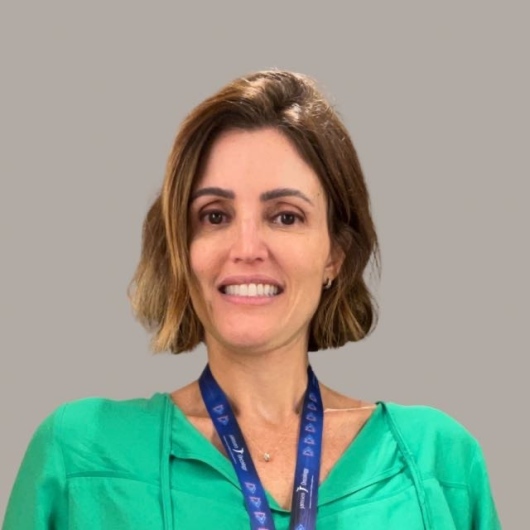 Dra. Renata Lyrio