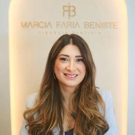 Dra. Marcia Faria