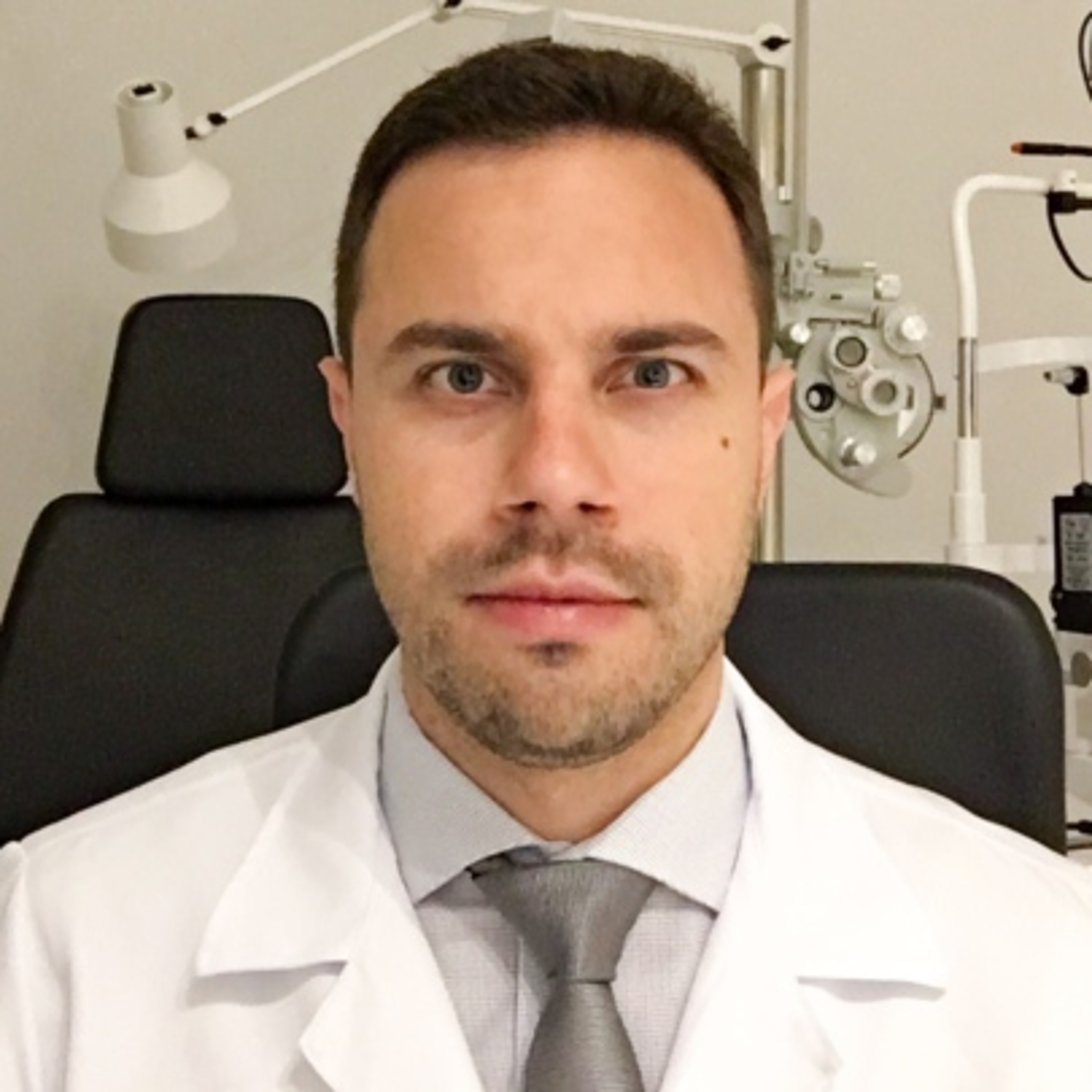 Dr. Renan Magalhães