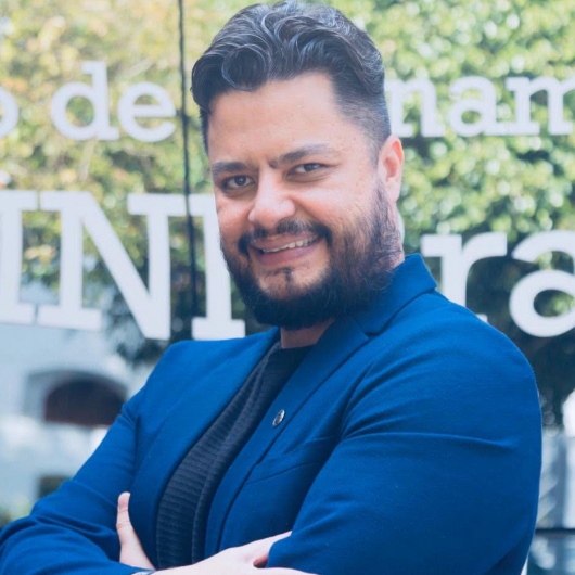 Dra. Alberto Bicudo